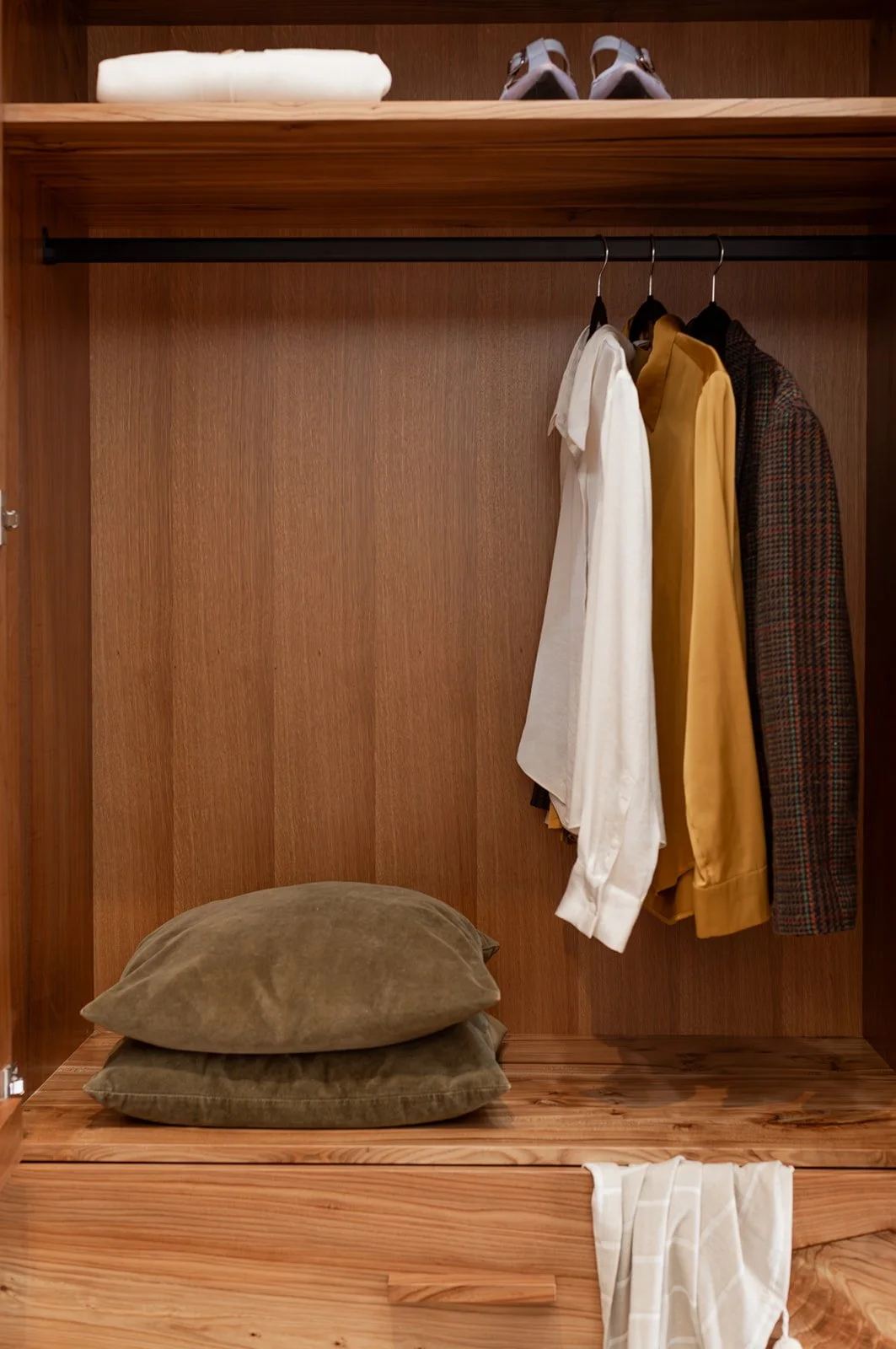 Neufeld Showroom 121.jpg