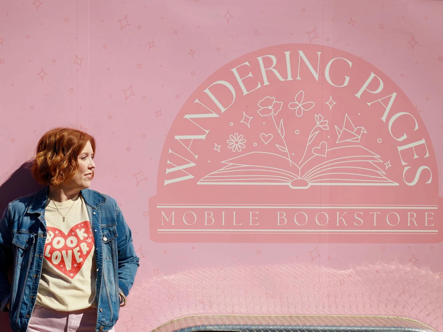 This is Wandering Pages. 💕
Bright, vibrant, and rooted in a deep love for all books. These new brand photos capture the joy behind the pages&mdash;me, Wanda, and the stories that bring us together wherever we pop up next. 📚
-
📖 What book has you s