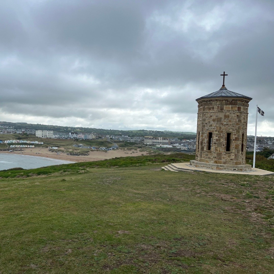 We thought we'd get in there before the merry excitement truly unleashes on us all and say that we hope you all have a very merry Christmas 🎄⭐
Spending it the way you want to with those you love ❤️
Merry Christmas from Bude!
#merrychristmas #bude #c