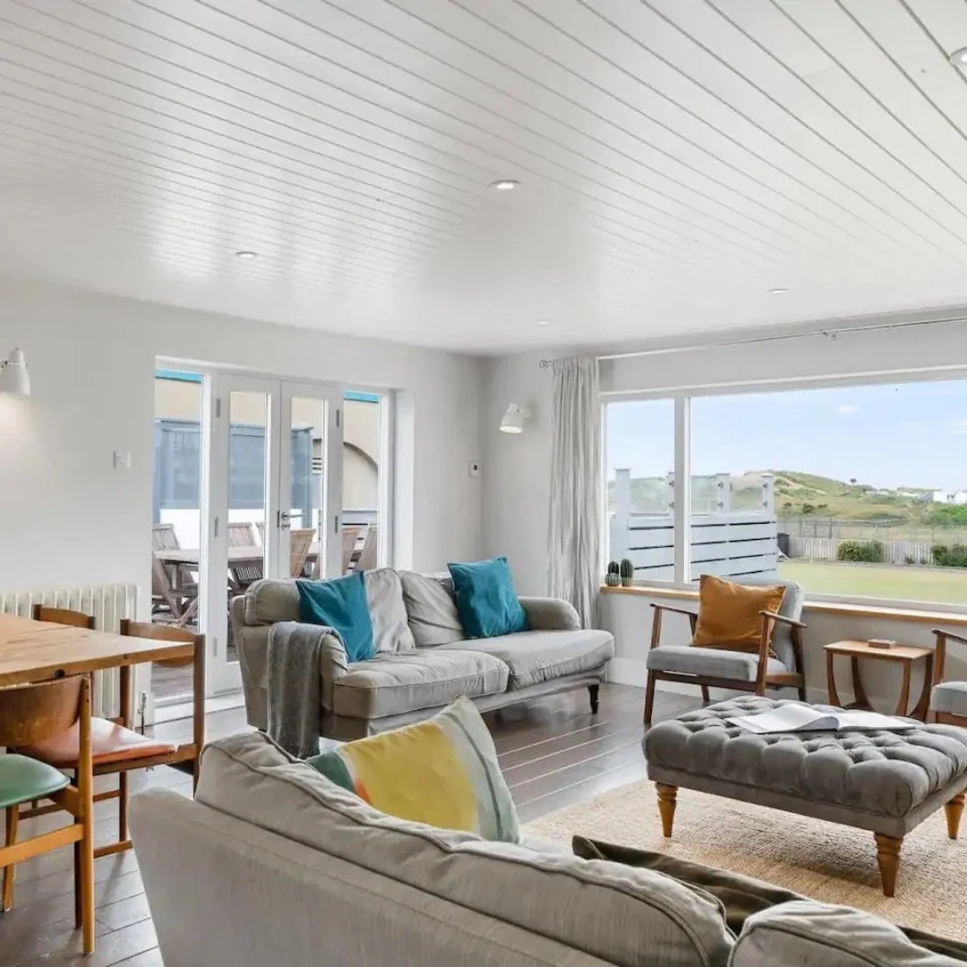 An intentional 2026:
✨Priorities over Profit
✨Experiences over Things
✨Quality time over Air Time

With the chaos of Christmas over, January, February and March are the perfect months to enjoy Cornwall before the summer visitors arrive. Holidaying in