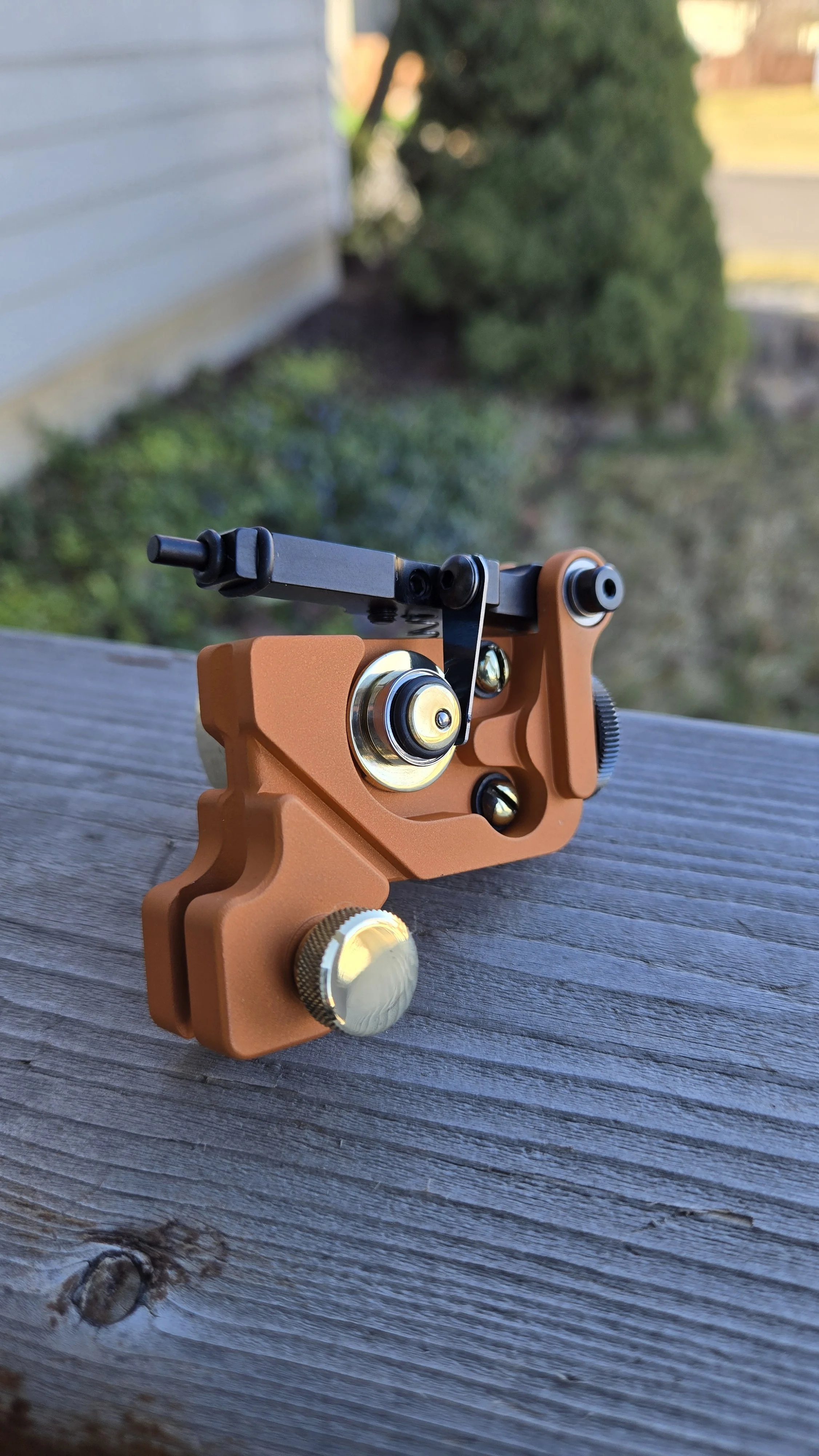 BETTY V2- TERRA COTTA