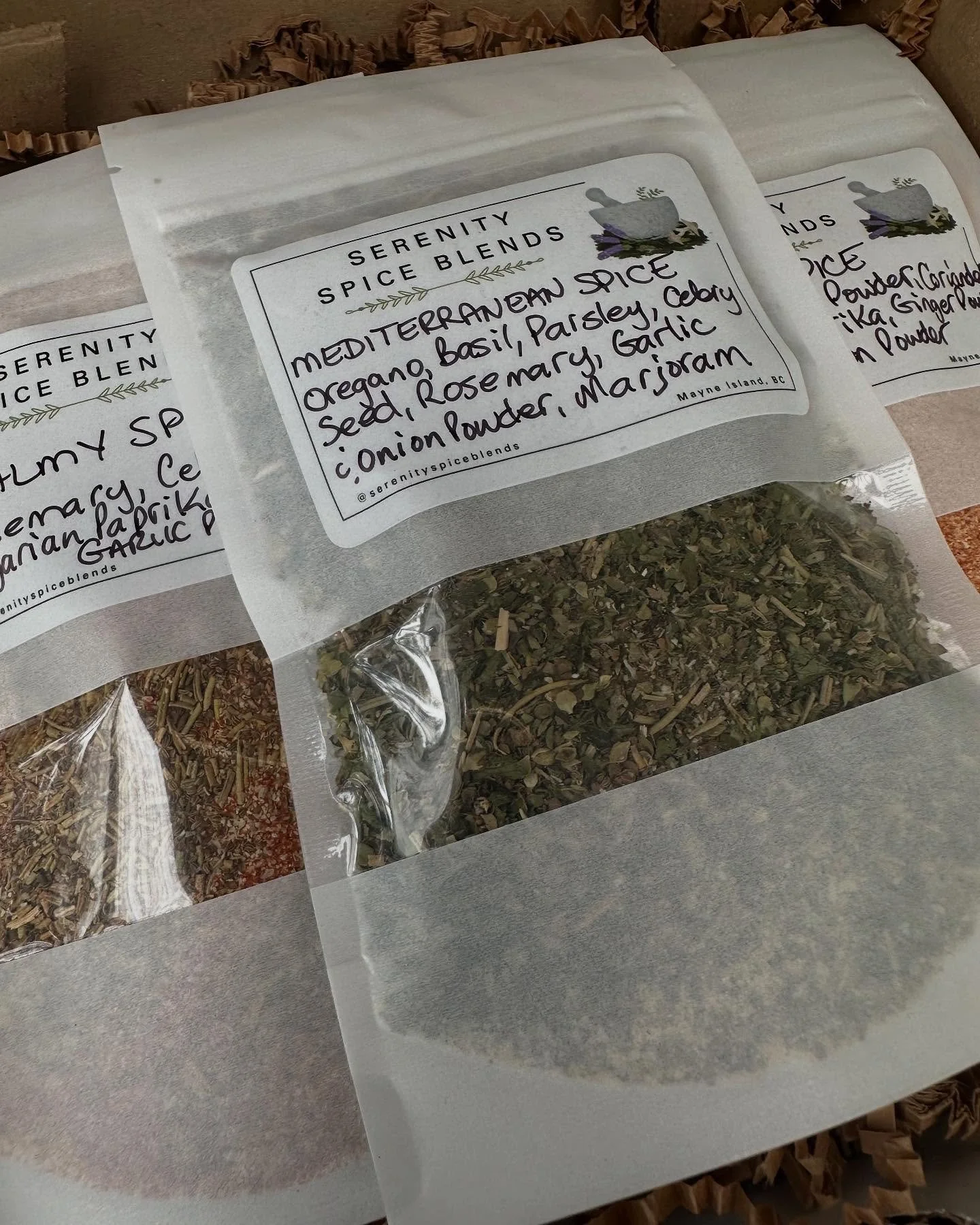 Mayne Island Market tomorrow! Saturday May 17 from 10am-1pm! Come say hi and pick up some handcrafted spice blends! 

NEW! Seasonal Spice Box 🌼 
Includes: Mediterranean spice, Balmy spice &amp; Silky spice. 

#spiceupyourlife #spices #spiceblends #r