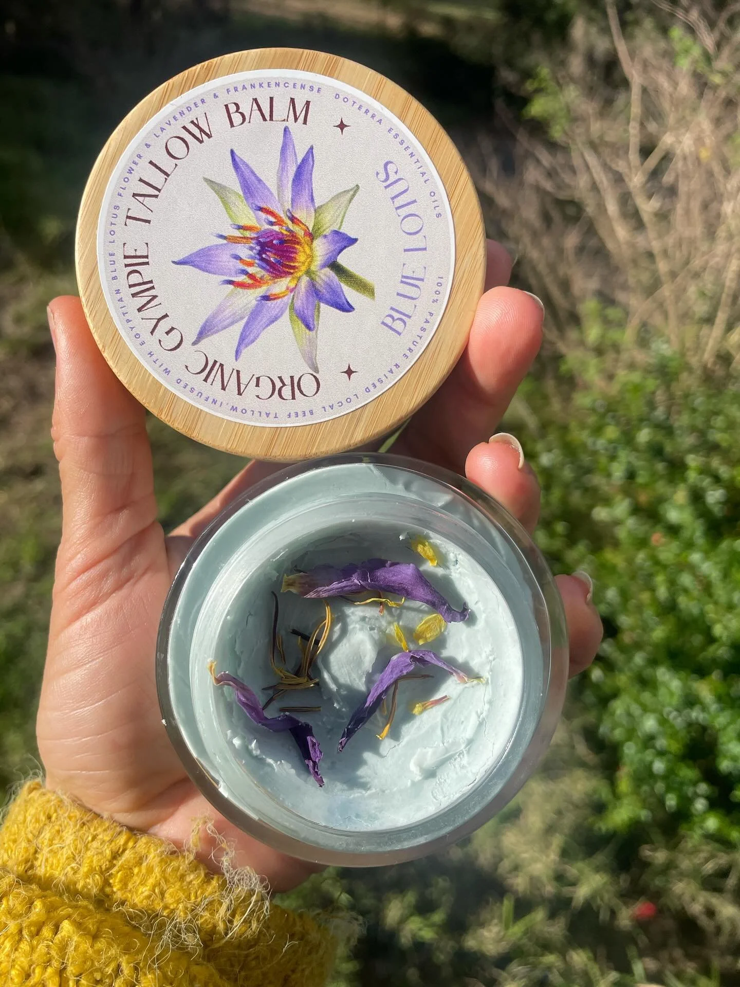 My babies have had a makeover 🤣 don&rsquo;t worry, they are still the same ingredients, same texture I&rsquo;ve just added colour because, who doesn&rsquo;t love colour? 

The blue lotus has been graced with a touch of blue tansy Doterra essential o