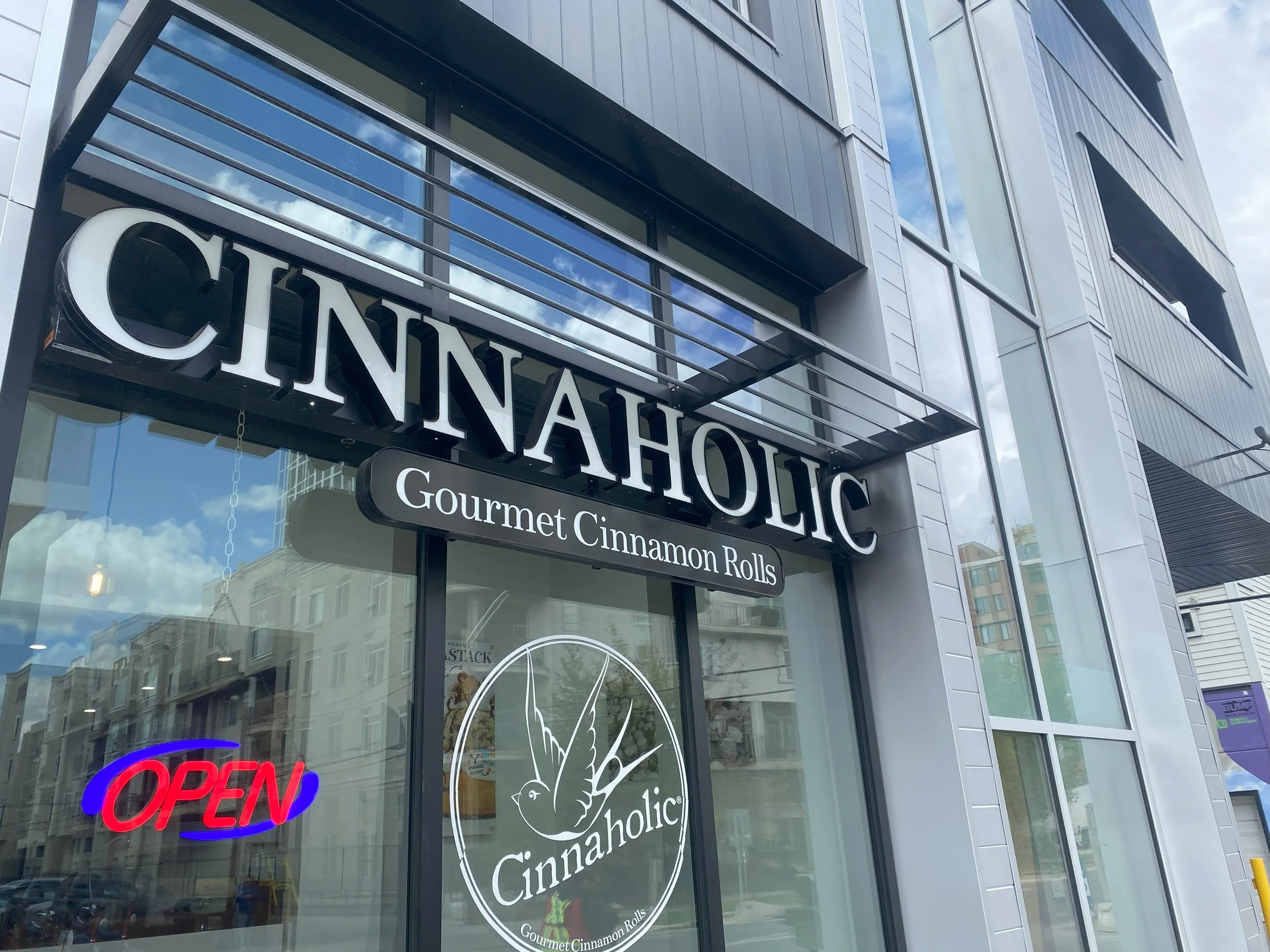 Cinnaholic Restaurant Review
