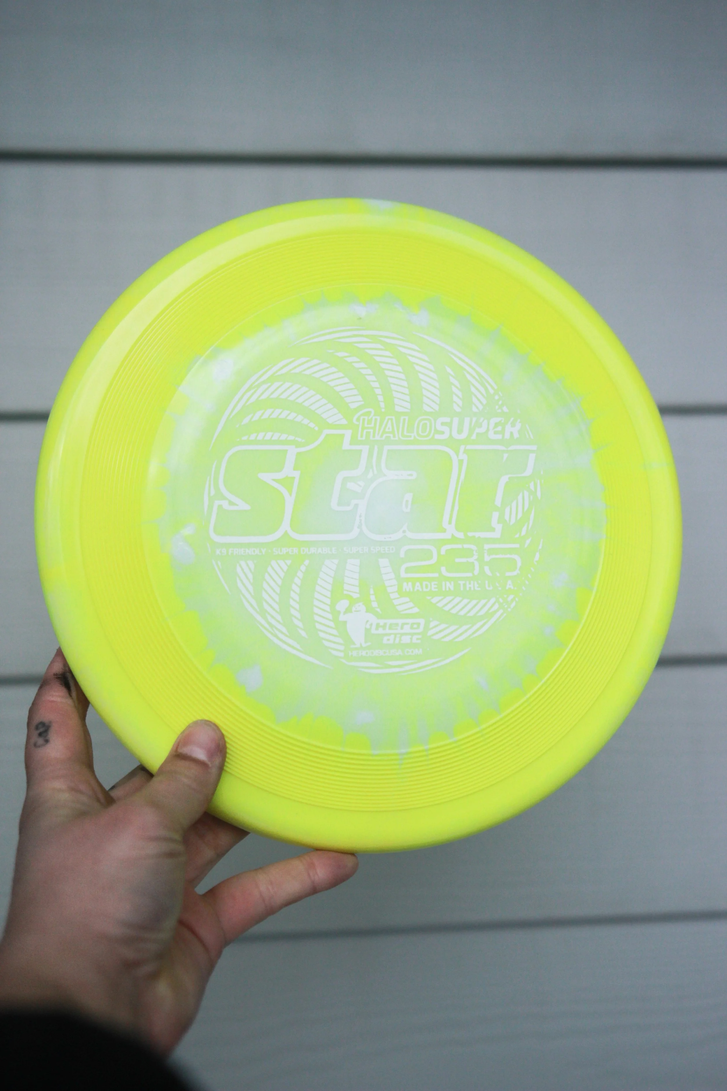 Frisbee Hero- Halo SuperStar 235