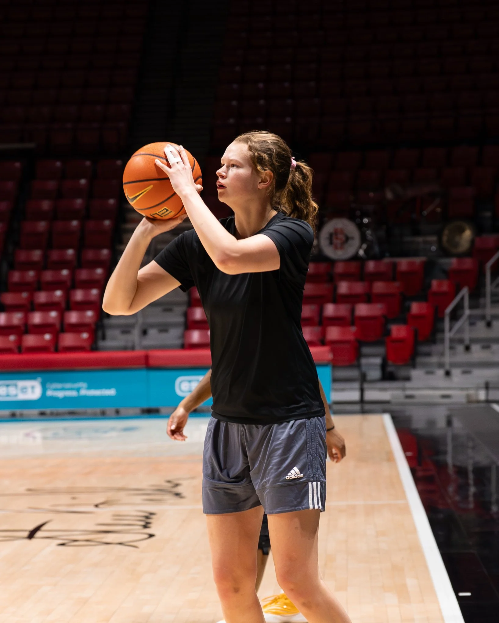 WBB_SDSU_Practice-10.jpg