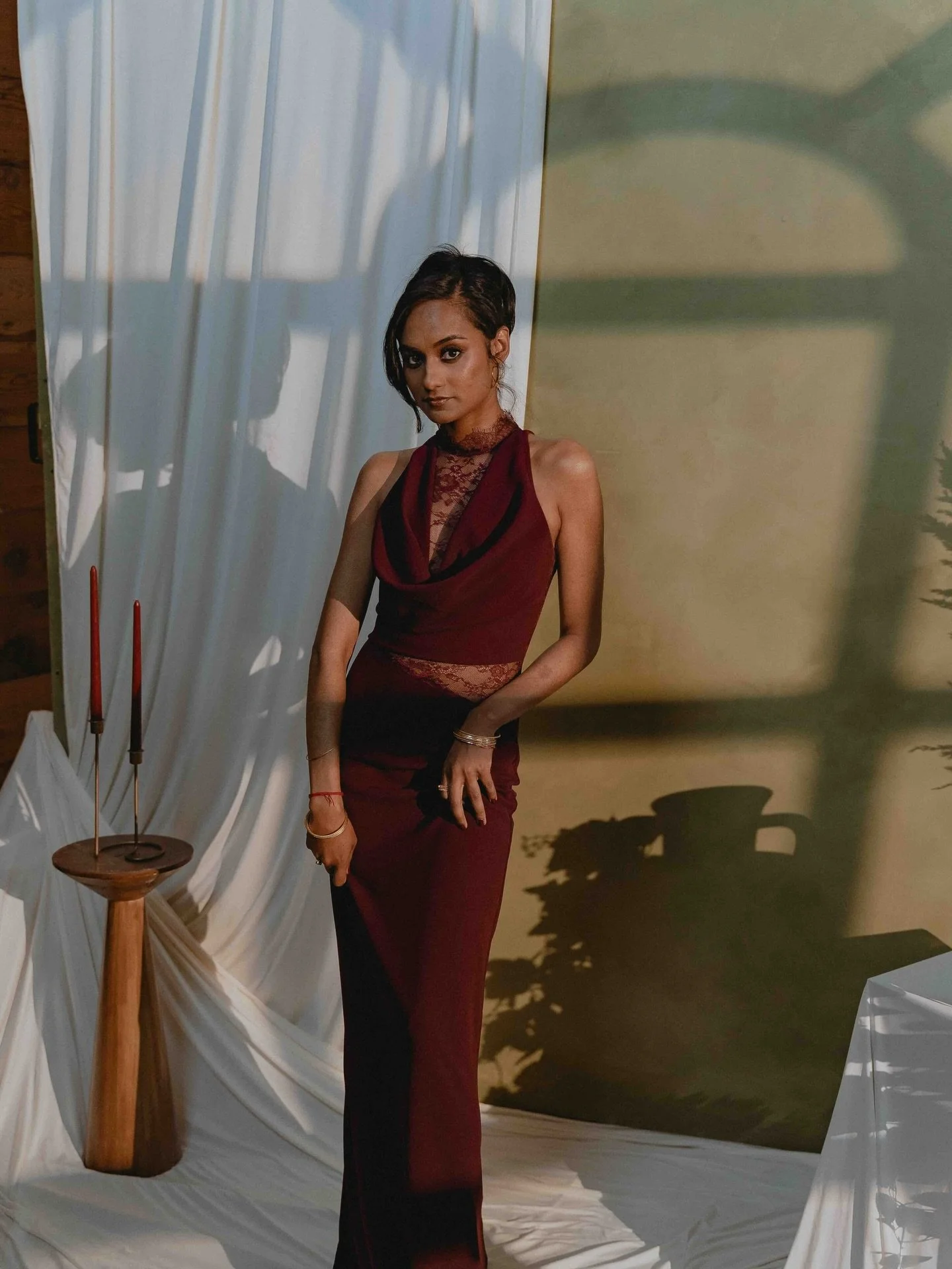 Ms. @nikkixmoon at our first Valentine&rsquo;s Day mini session. Spots available now, see link in bio for details 🌹⁠
⁠
photography &amp; set: @amayahmedia⁠
⁠
...⁠
...⁠
...⁠
...⁠
...⁠
...⁠
...⁠
#sacramentophotographer #sacramentovalentinesmini #sacra