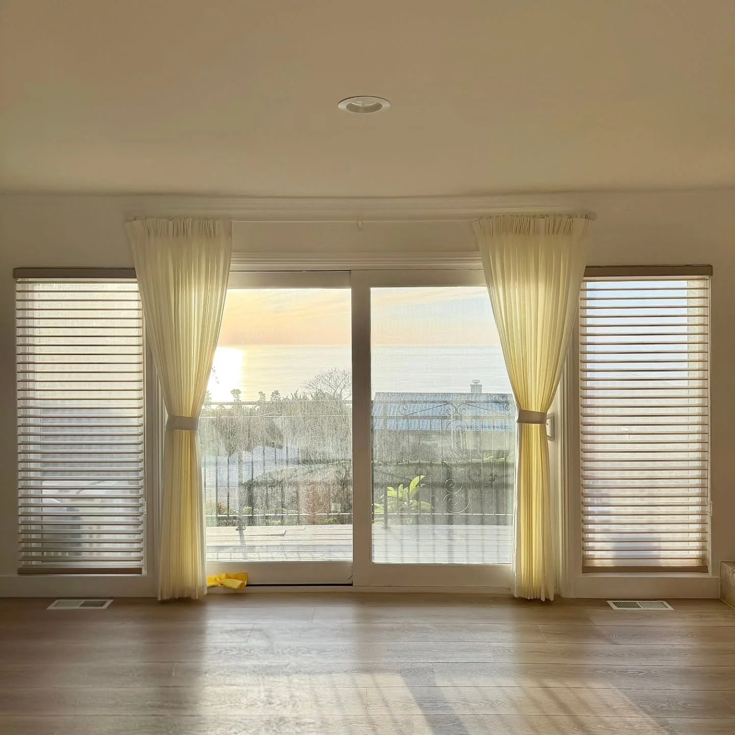 #customdesigned #windowtreatments
#motorizedshades  #interiordesign