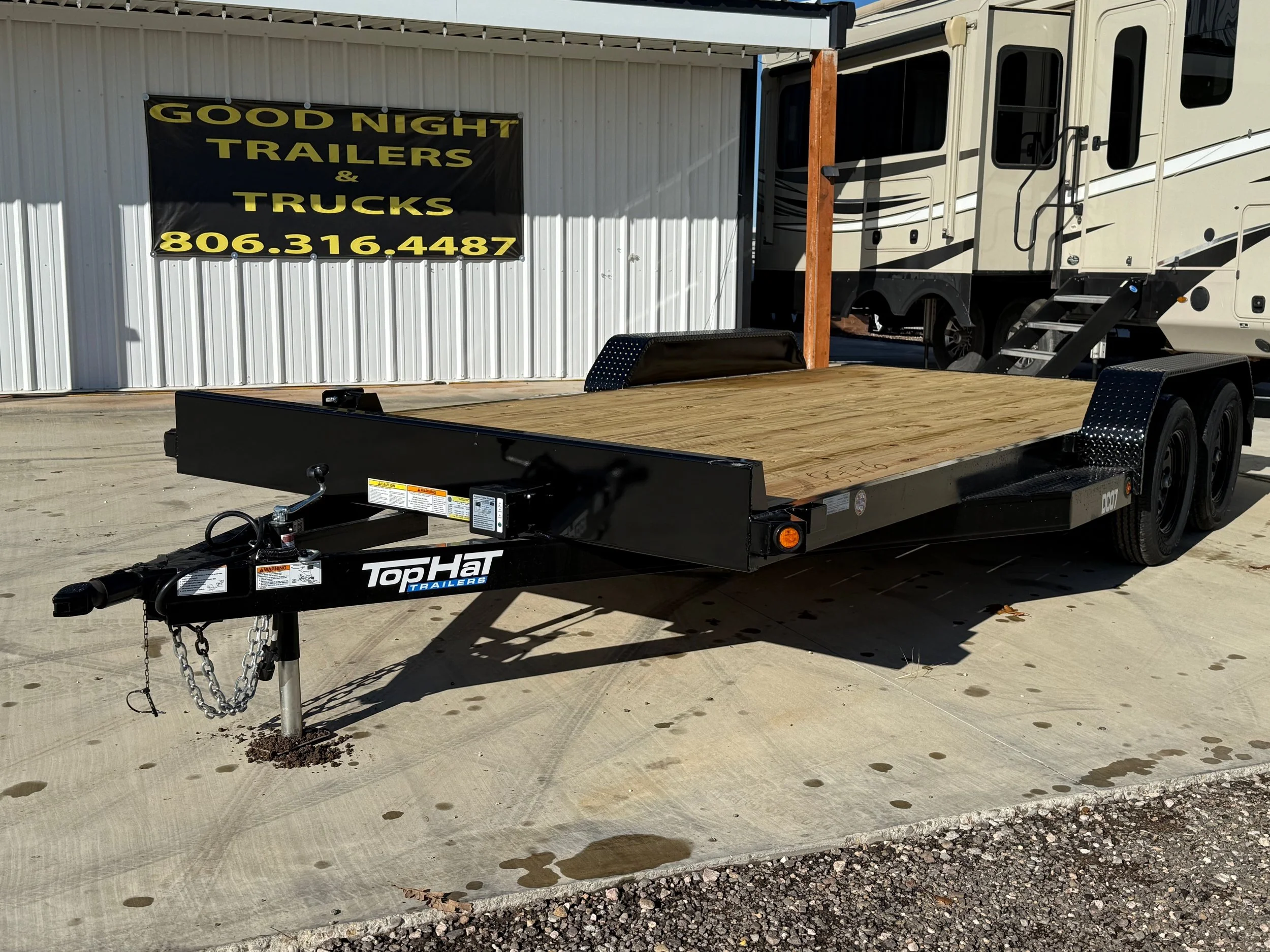 18FT X 83IN, 7K - HEAVY DUTY CAR HAULER
SLIDE OUR REAR RAMPS
2 FT DOVE TAIL N258776 - $4,586.00