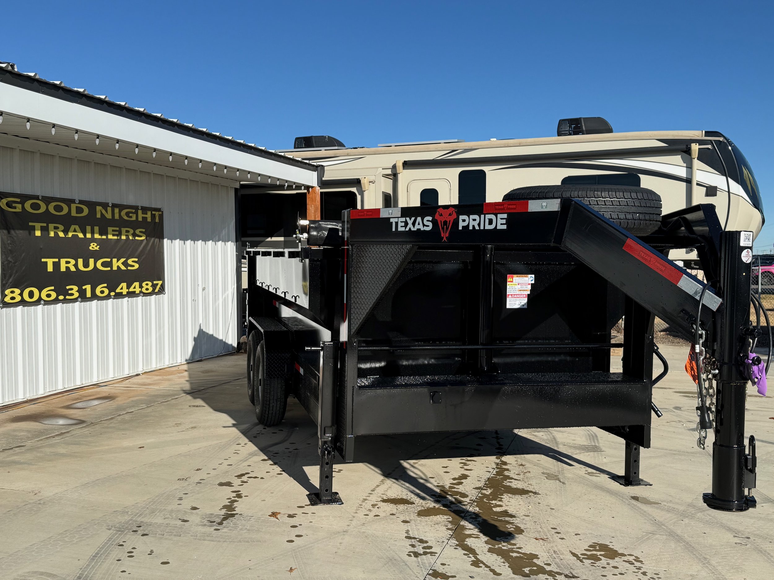 14FT X 83IN, 16K - DUMP 16K 3/16 FLOOR TARP RAMPS SPREADER B080852 - $10,986.00
