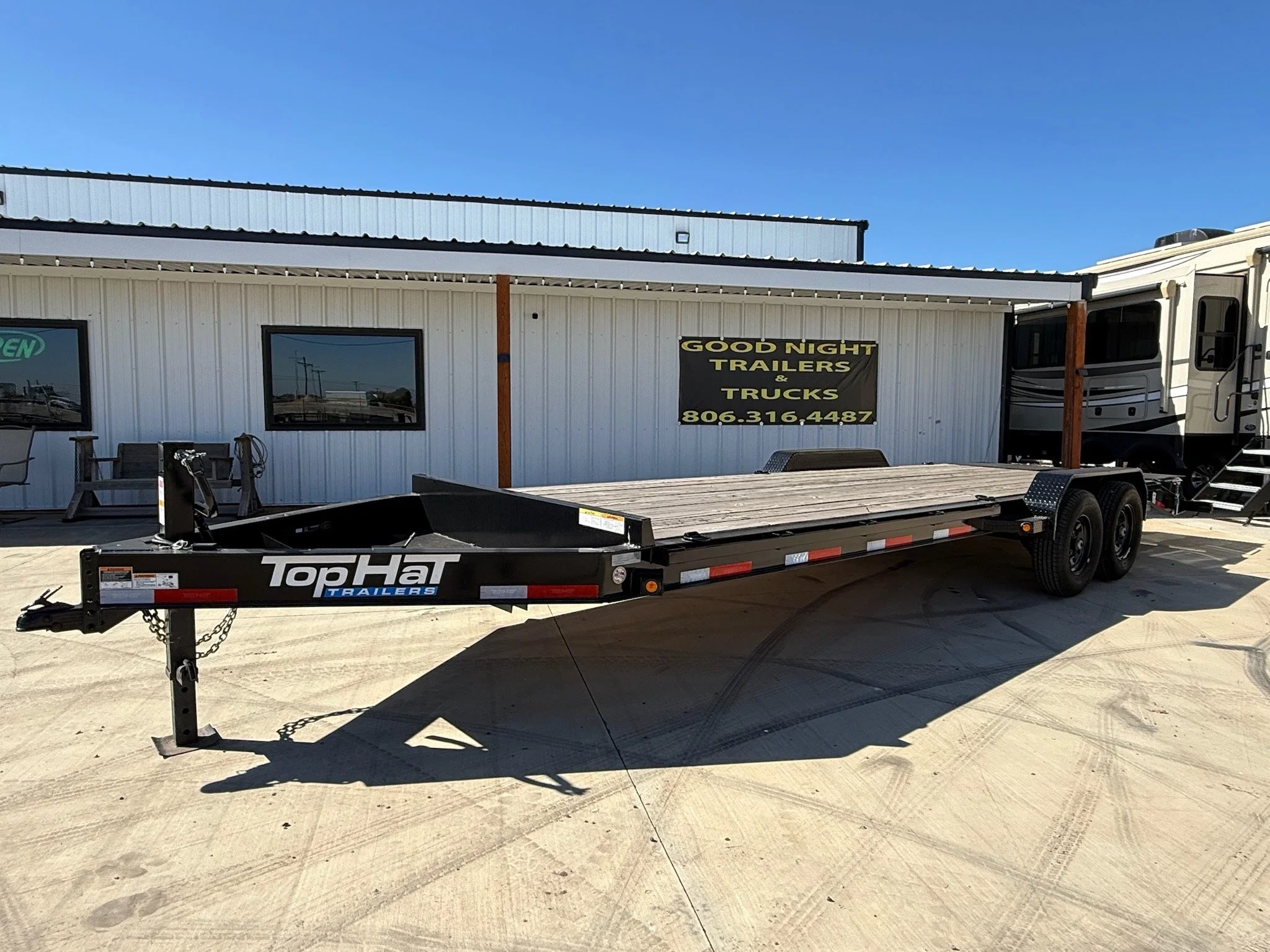 24FT X 83IN, 14K - EQUIPMENT WITH JUMBO RAMPS N250069 - 2025 Top Hat - $7,586.00