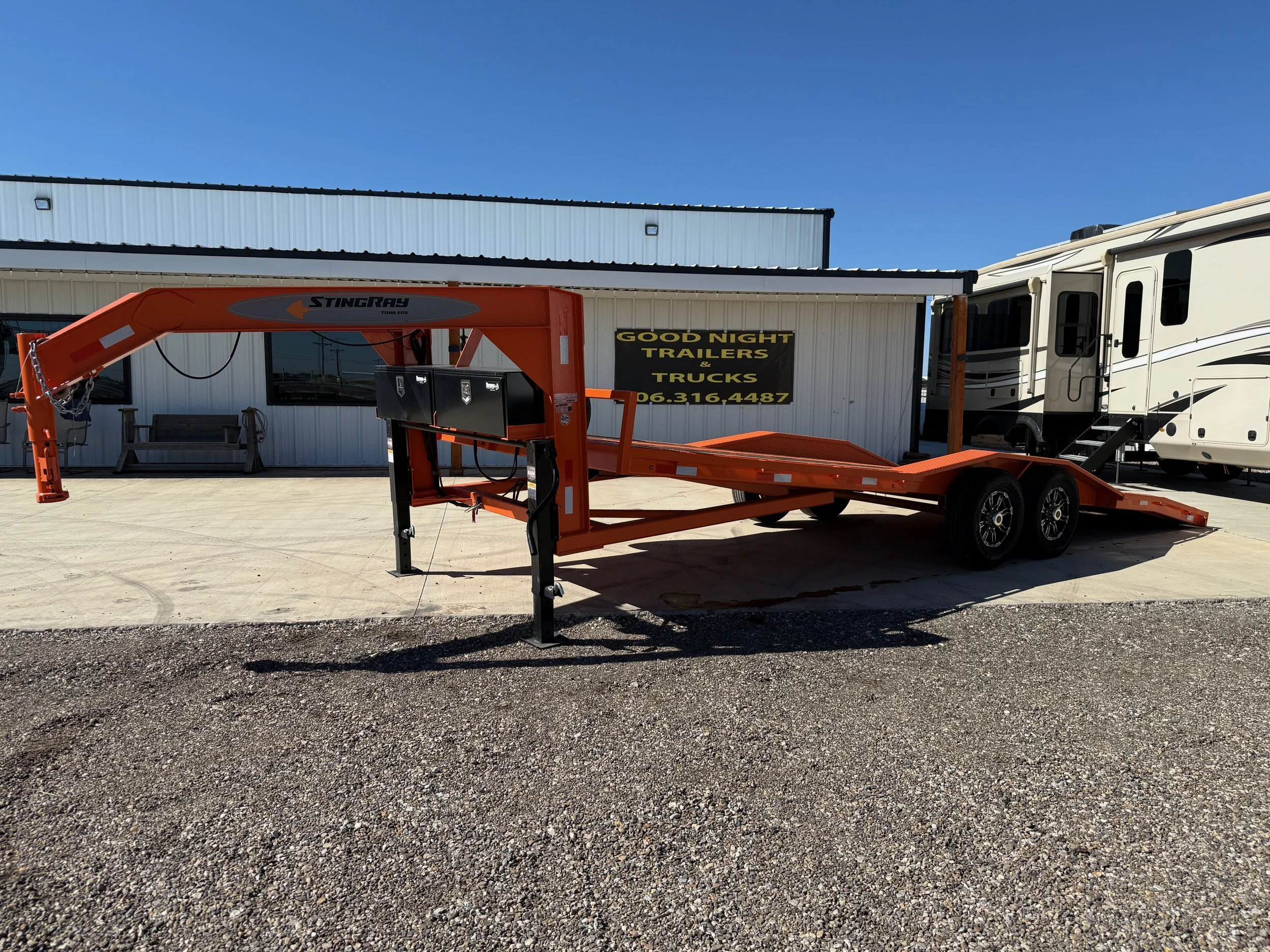2025, STINGRAY, TILT CAR HAULER, 24FT X 102IN, 14K FULLY HYDRAULIC TILT ALL STEEL ALLOYS 102 WIDE WINCH B728224 - $13,986.00
