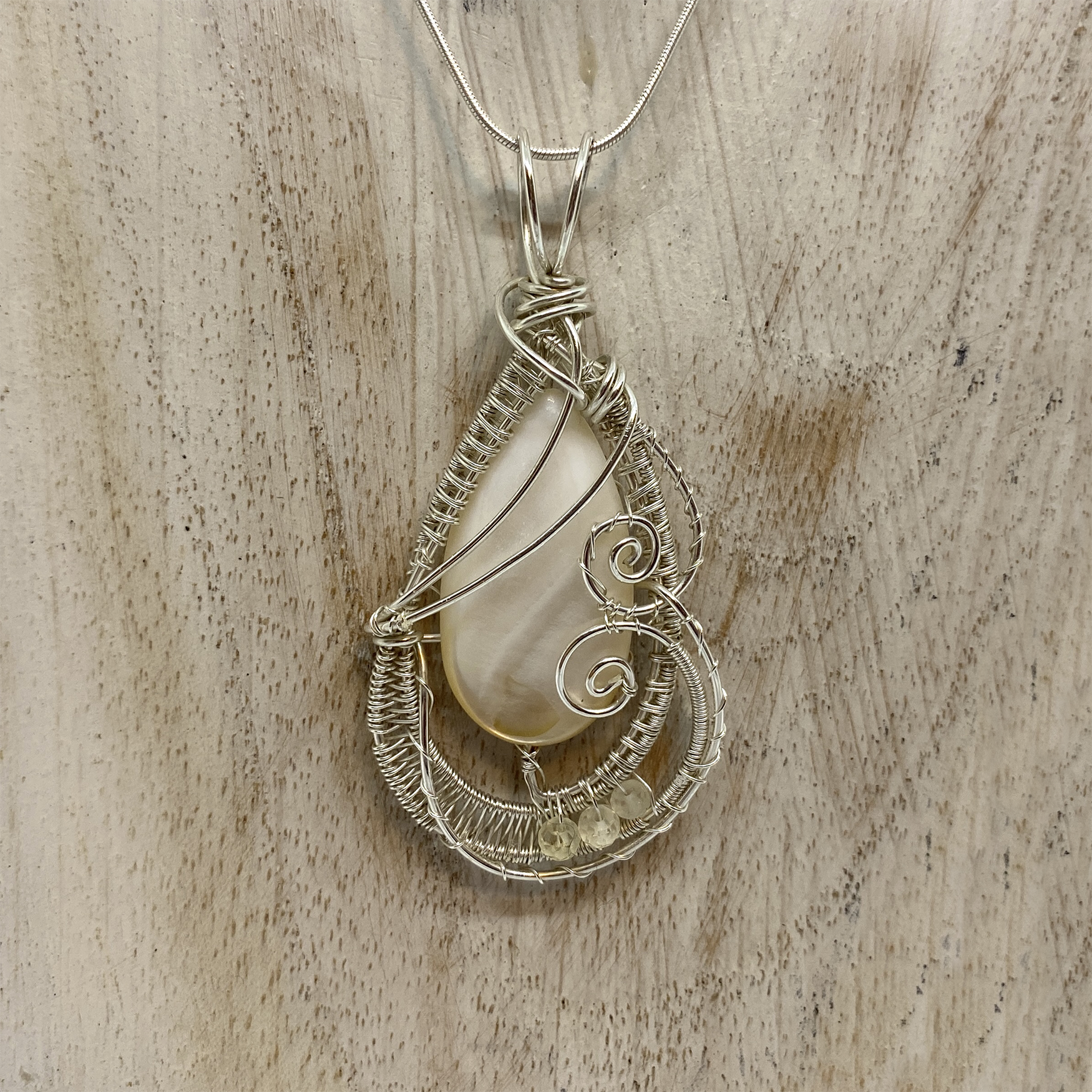 Mother of Pearl with Natural Citrine