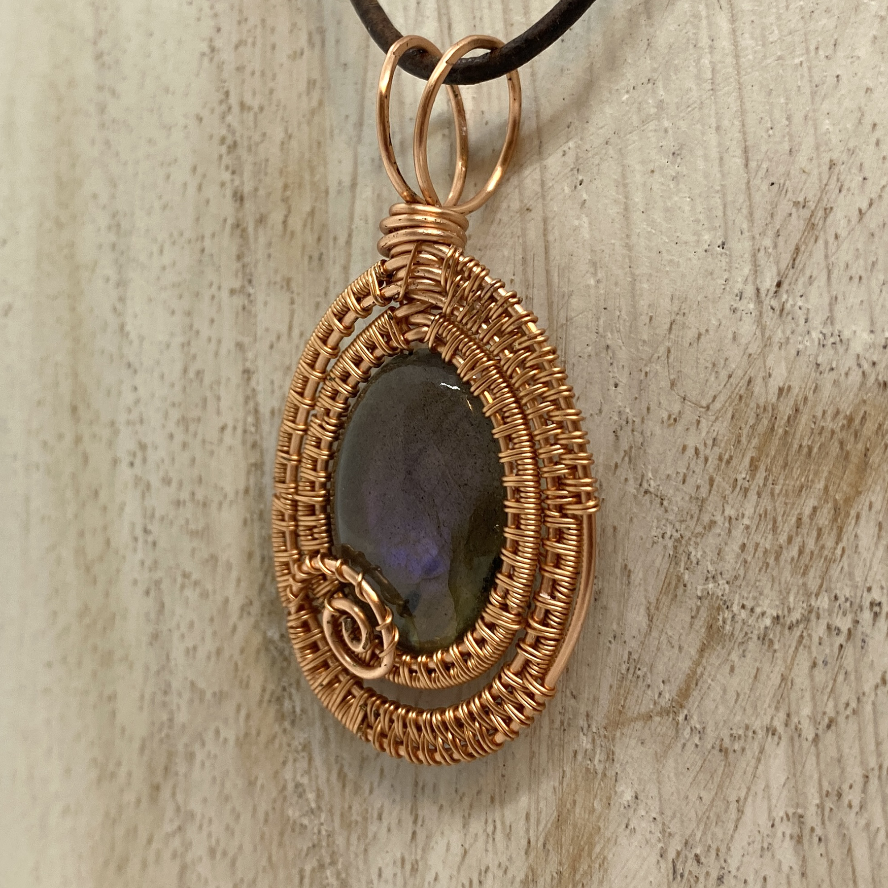 labradorite 1-1.png
