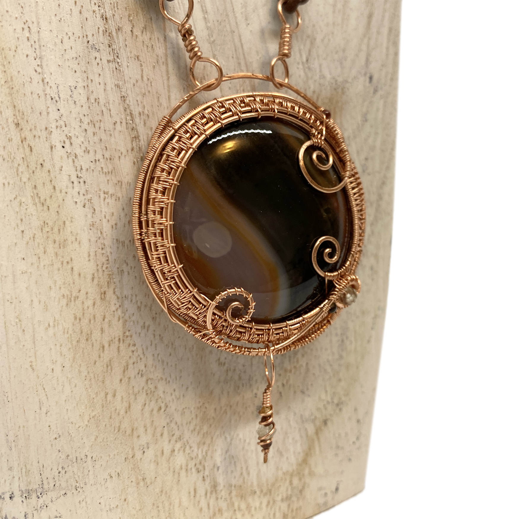 double sided agate necklace 3.png