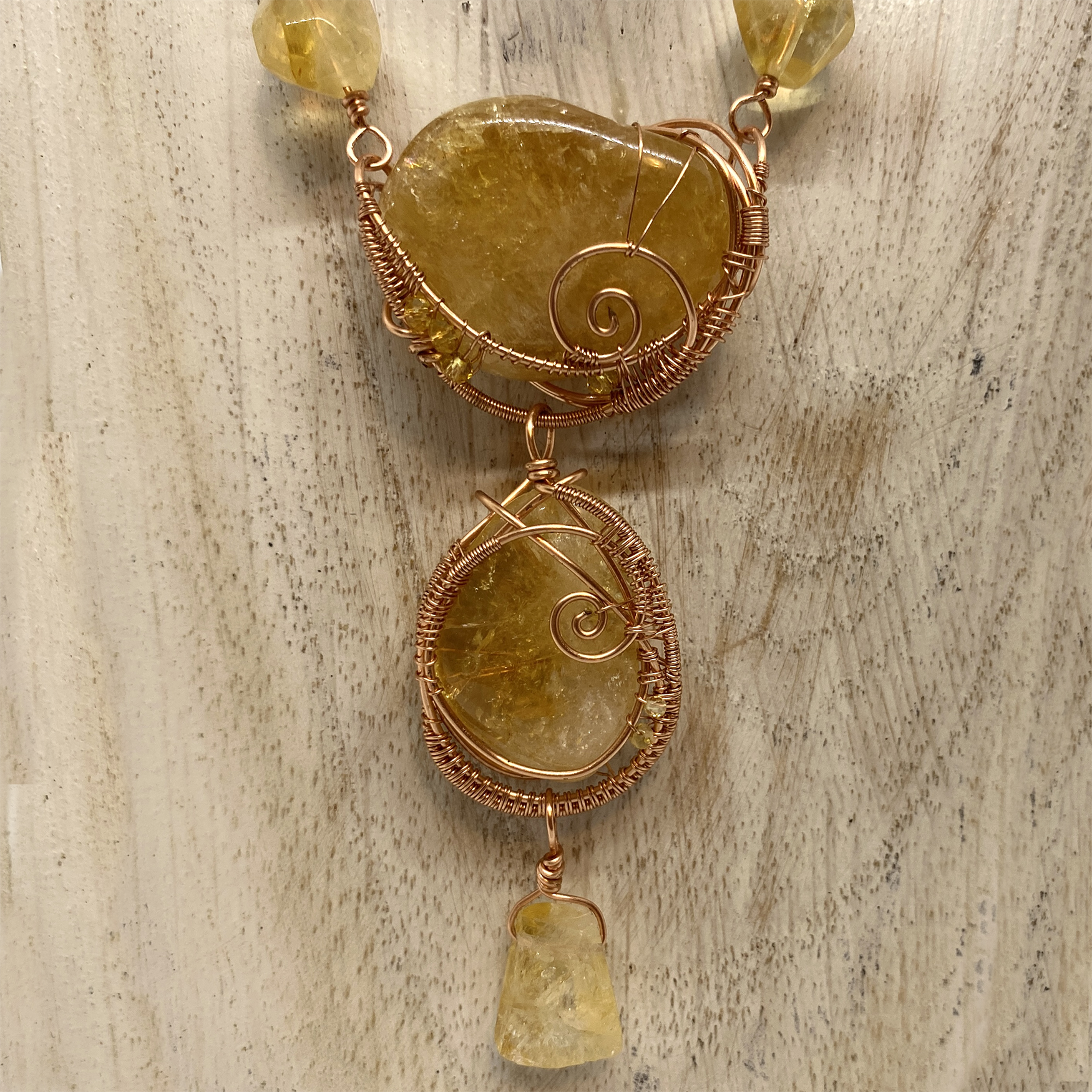 citrine neck 1-2.png