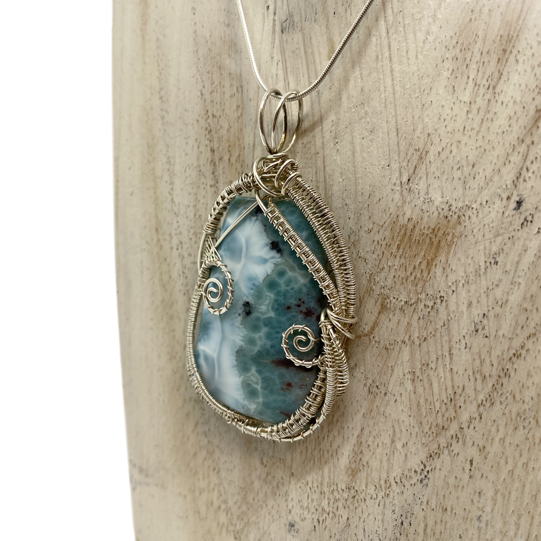 larimar 1.png