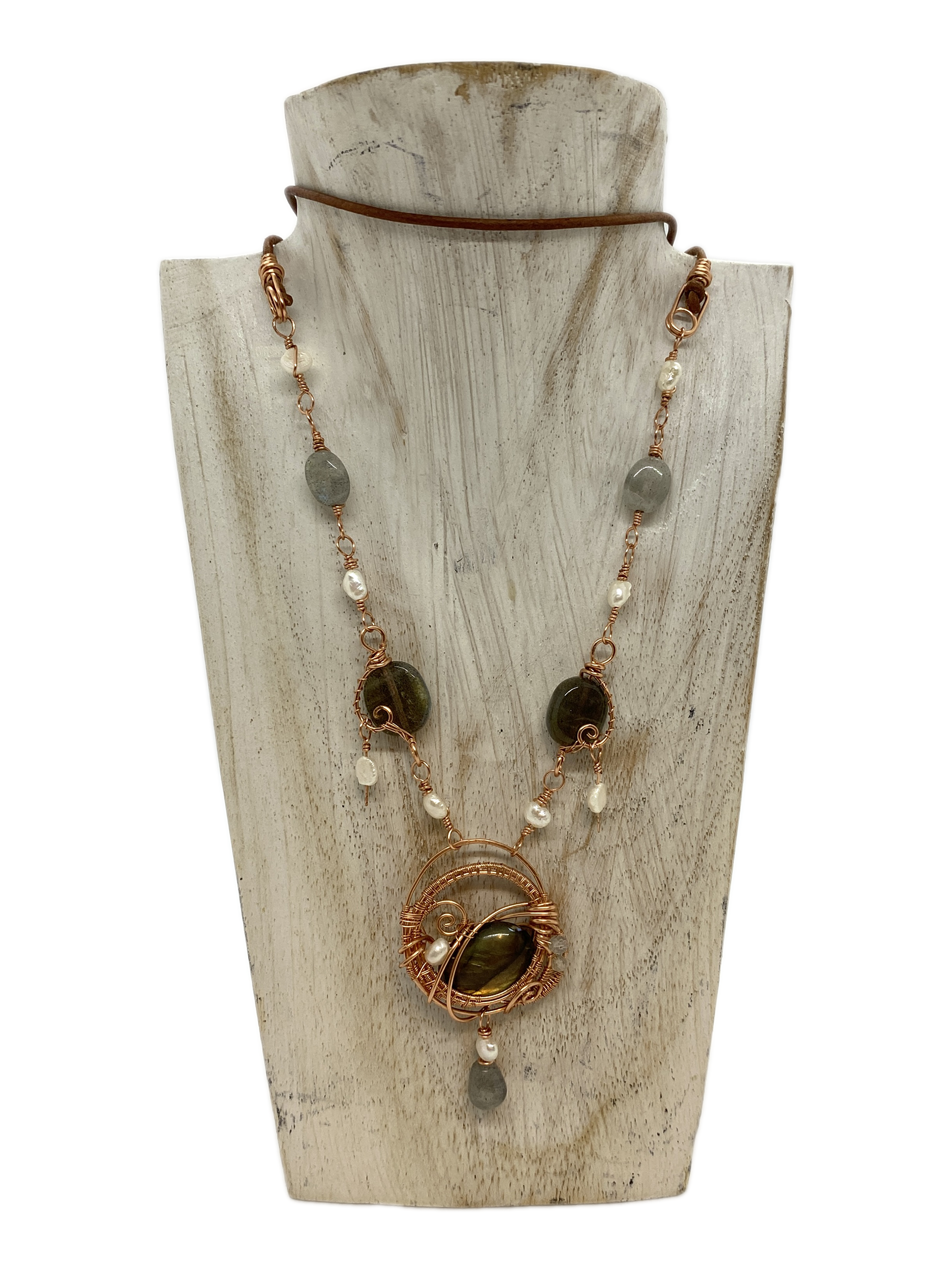 Labradorite with Pearls Necklace in Copper