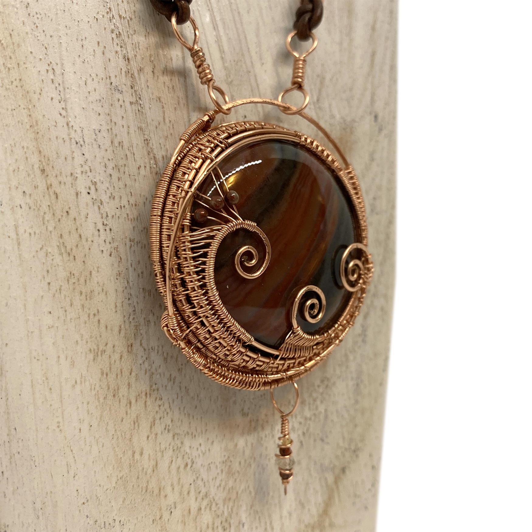 double sided agate necklace 5.png