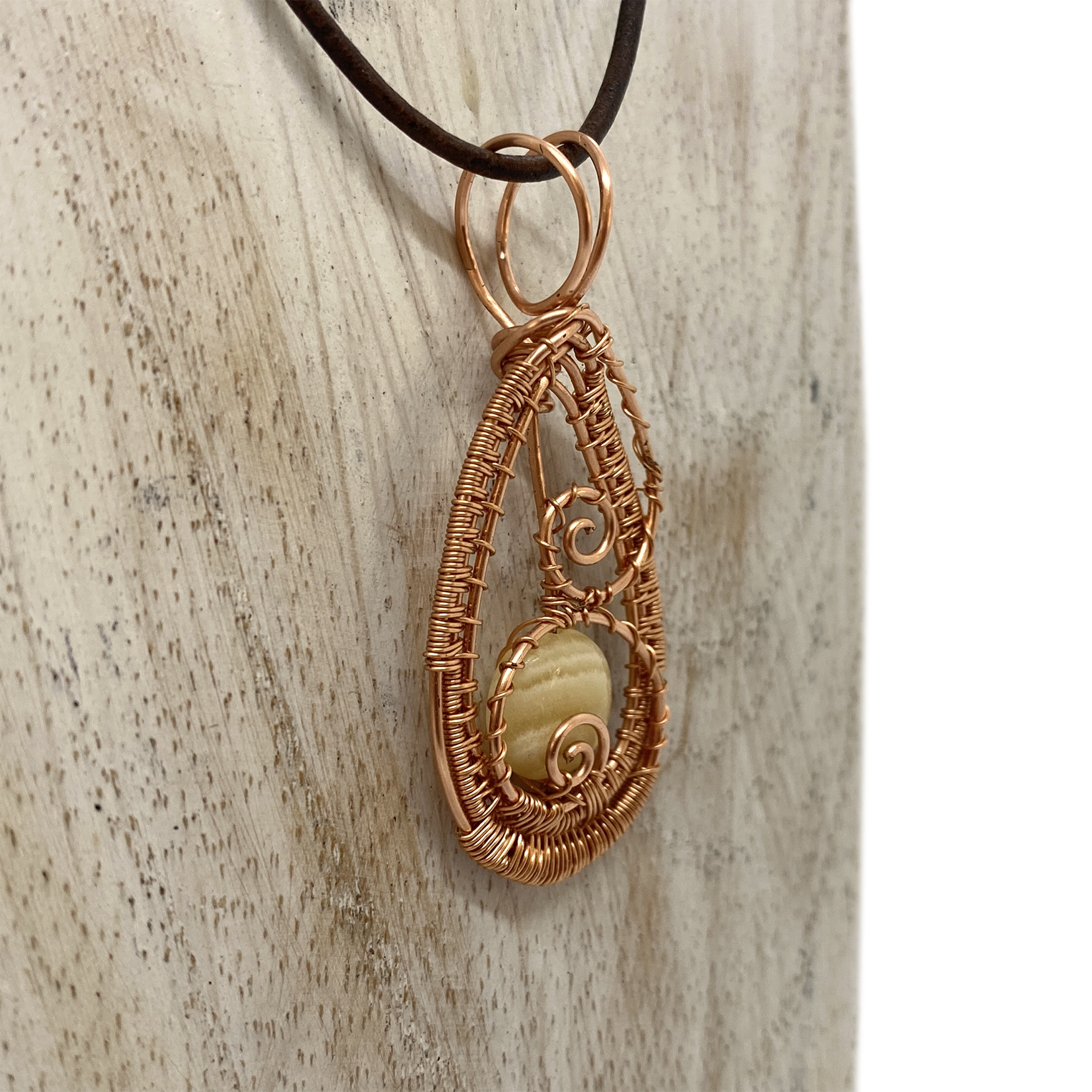 beige lace agate 1-4.png