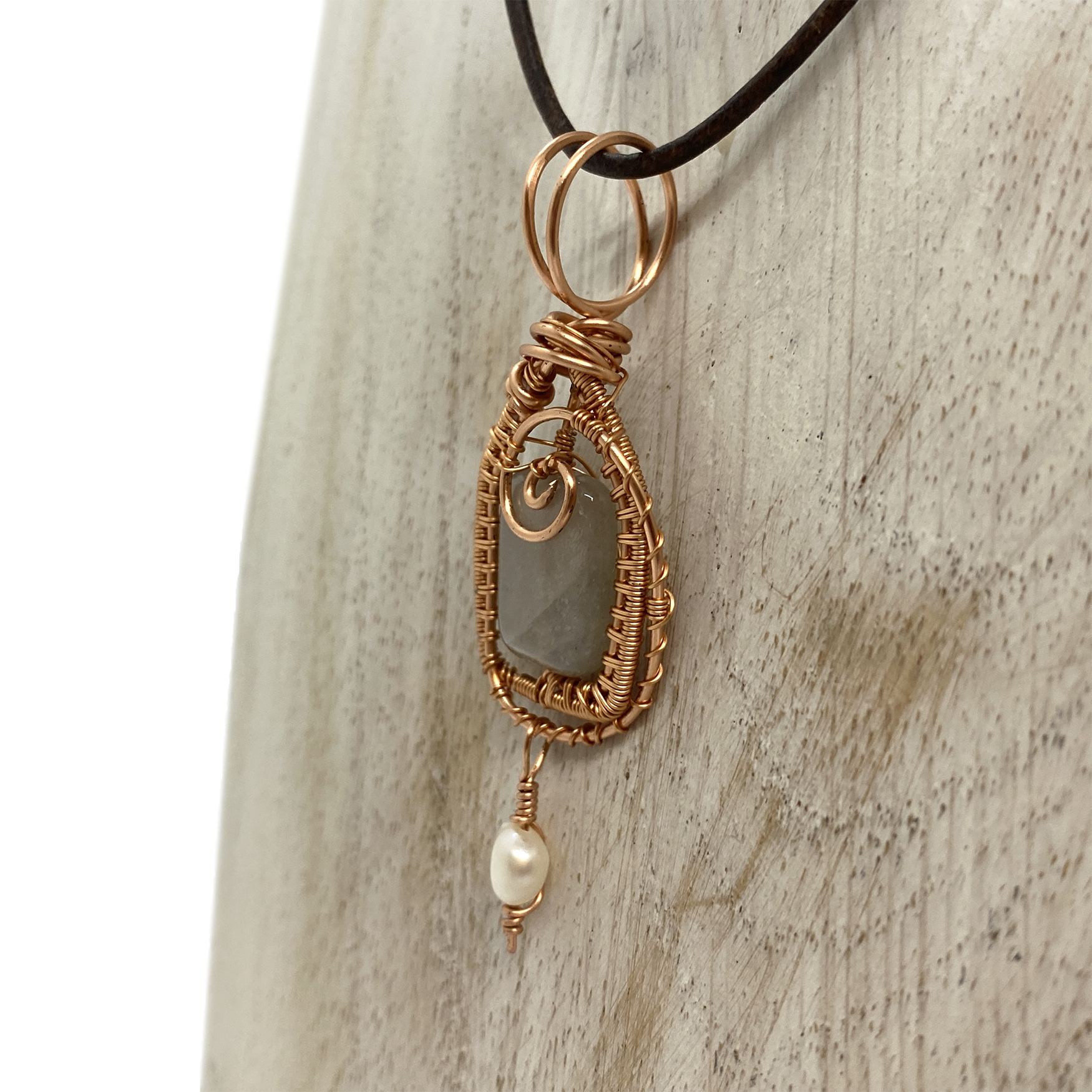 black moonstone w fwp 3.png