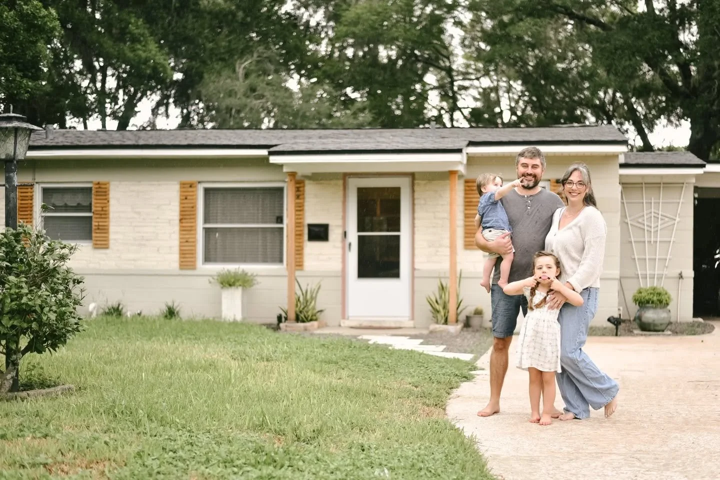 The Thurlow family is off on a new adventure, we're moving to England 🇬🇧 North Yorkshire here we come! 

Thank you to everyone here in Florida who trusted me with some of the most precious moments in your lives. I will miss seeing those of you who 