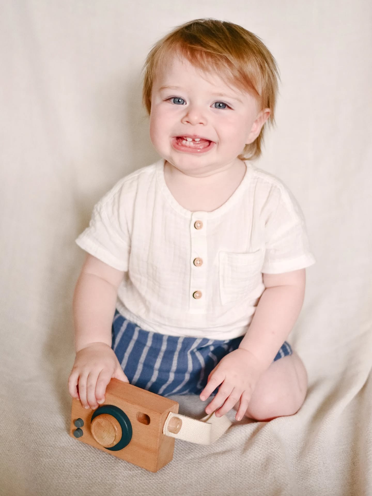 🌷✨️Spring mini sessions are tomorrow morning at the Pickering Memorial Hall! Be sure to book your spot today! 

Visit my website, the mini session highlight on my Instagram, or comment below for the link to book 💛