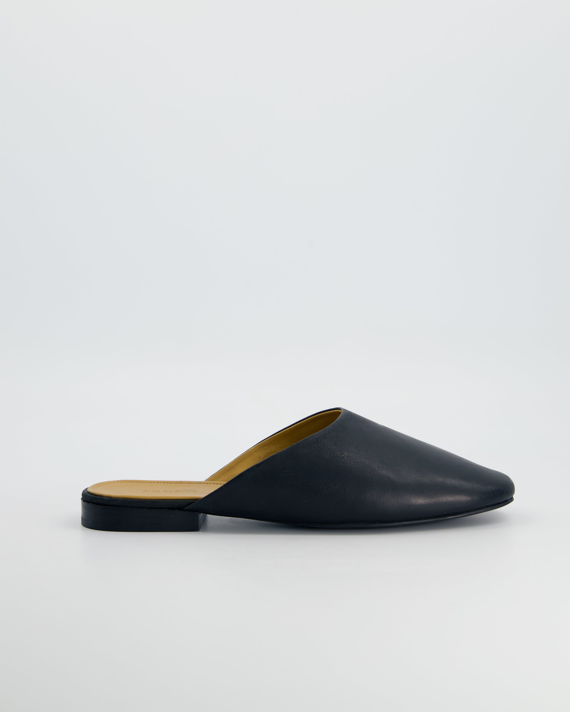 FLAT SLIPPER-Side2.jpg