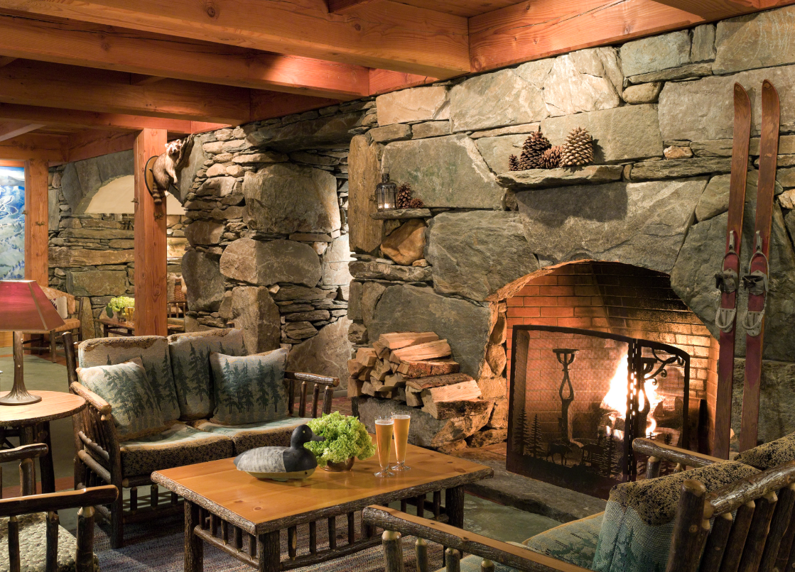 Pitcher Inn Tracks Tavern