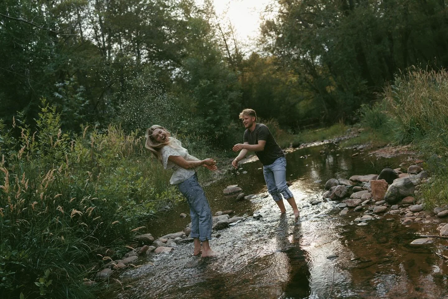 Tucked between the red rocks and flowing waters of Arizona, Brooke and Jacob felt like a desert daydream &mdash; warm, vibrant, and full of light. The kind of love that&rsquo;s both soft and silly, tender and full of laughter. They moved through the 