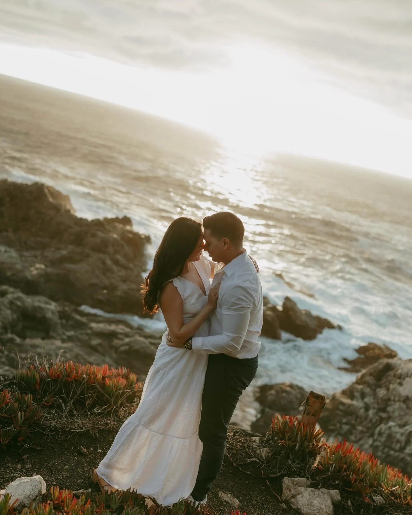 This photoshoot seriously has me contemplating if I need to move back to CA. Like cmon, the water!? The light!? The cliffs?! This couple!? I was in heaven.

Can&rsquo;t wait to share more of my adventures in Northern California, but it&rsquo;s back t