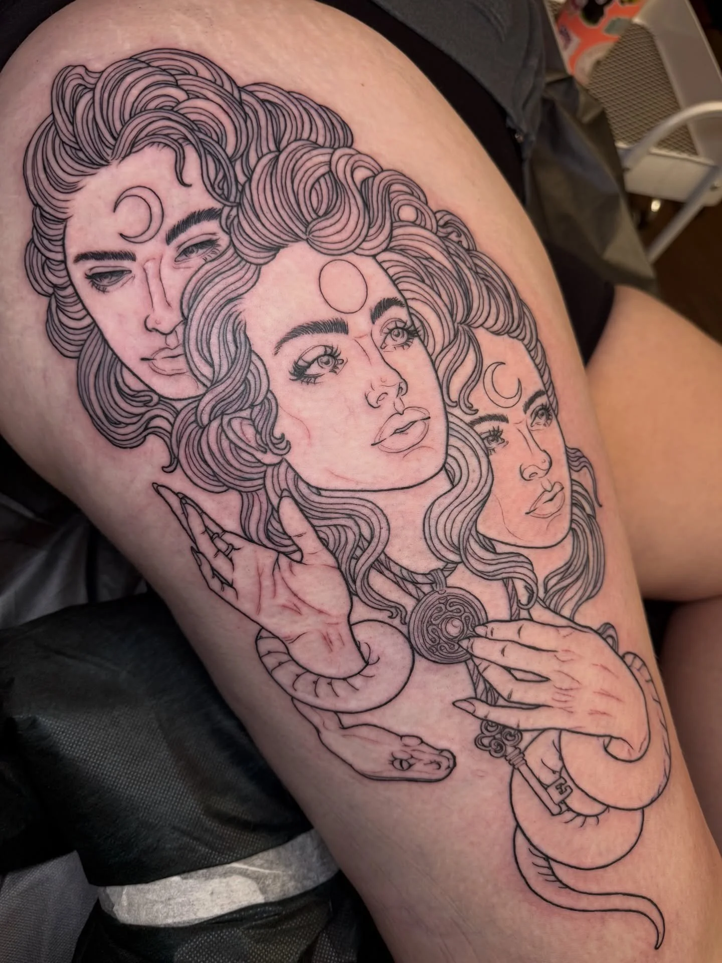 starting 2026 with some magick 🌙✨ color coming soon
.
.
.
.
#ladytattooers #tattoosnob #hecate #phoenixtattooartist #phoenixaz