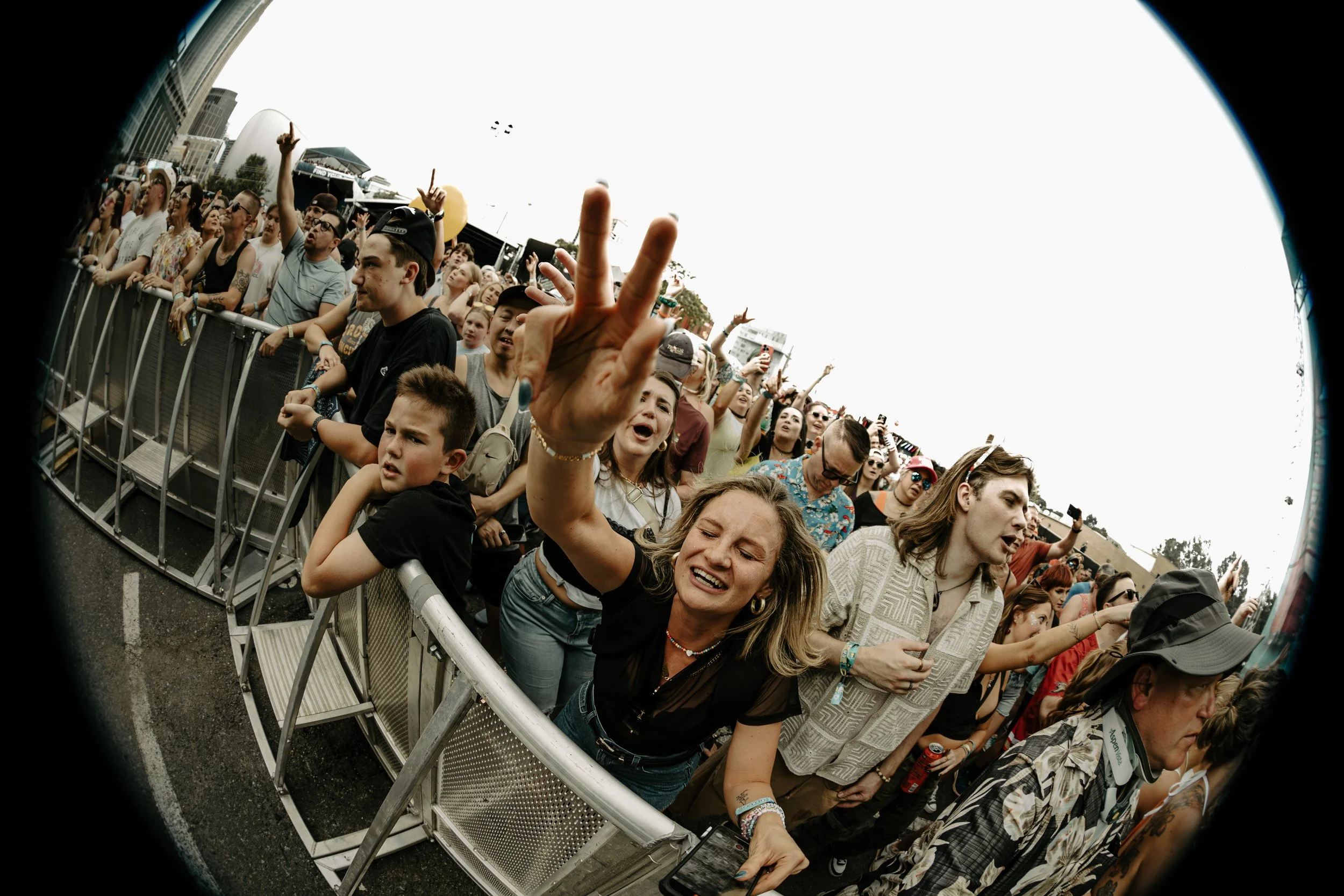 switchfoot-Lexi Lovelace-05-02-25-37.JPG