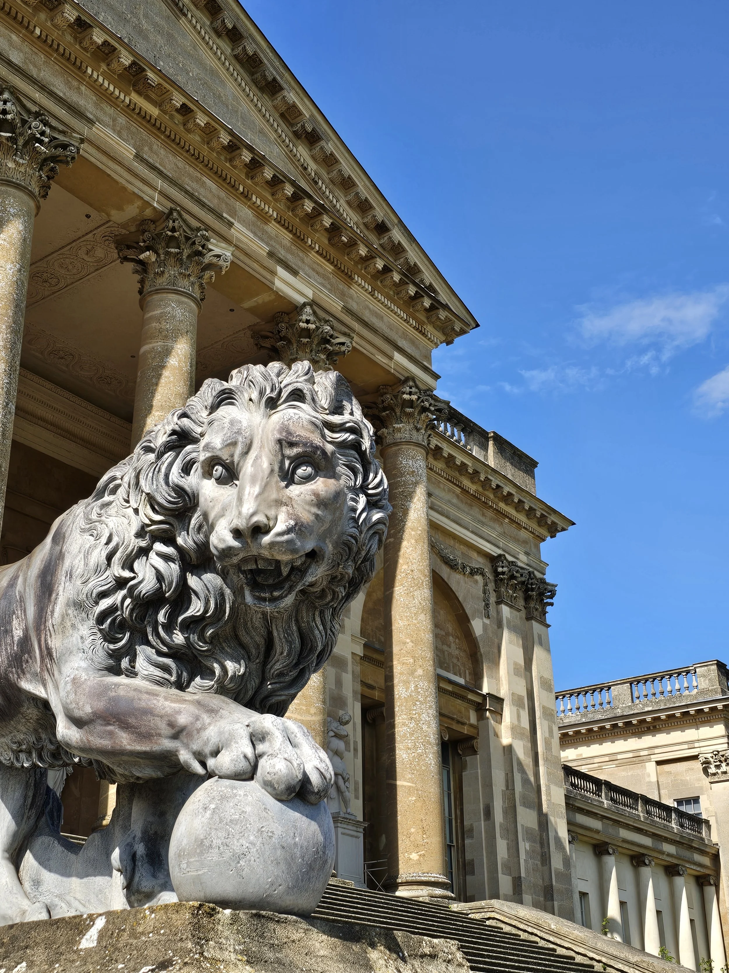 Stowe School with the lion statue in the front