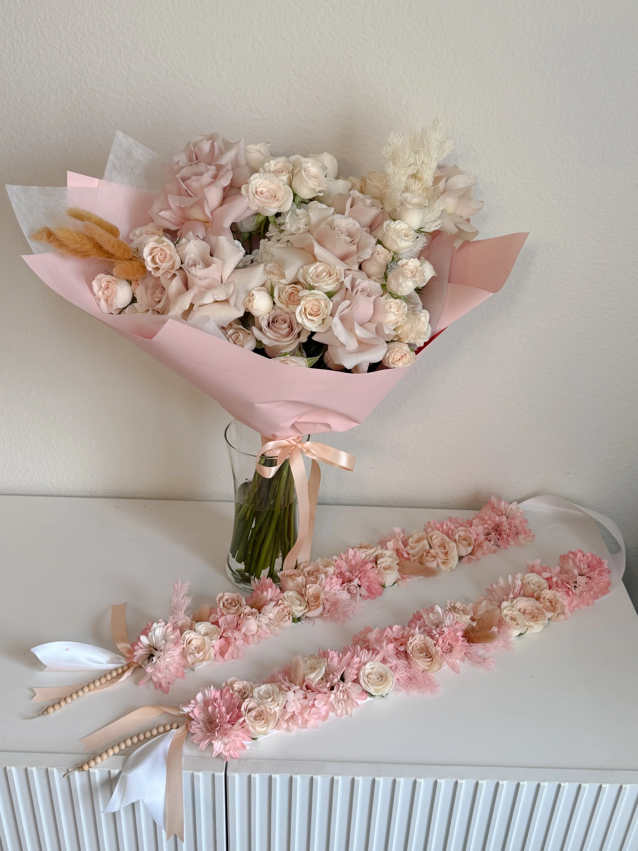 Flower Bouquet neutrals small