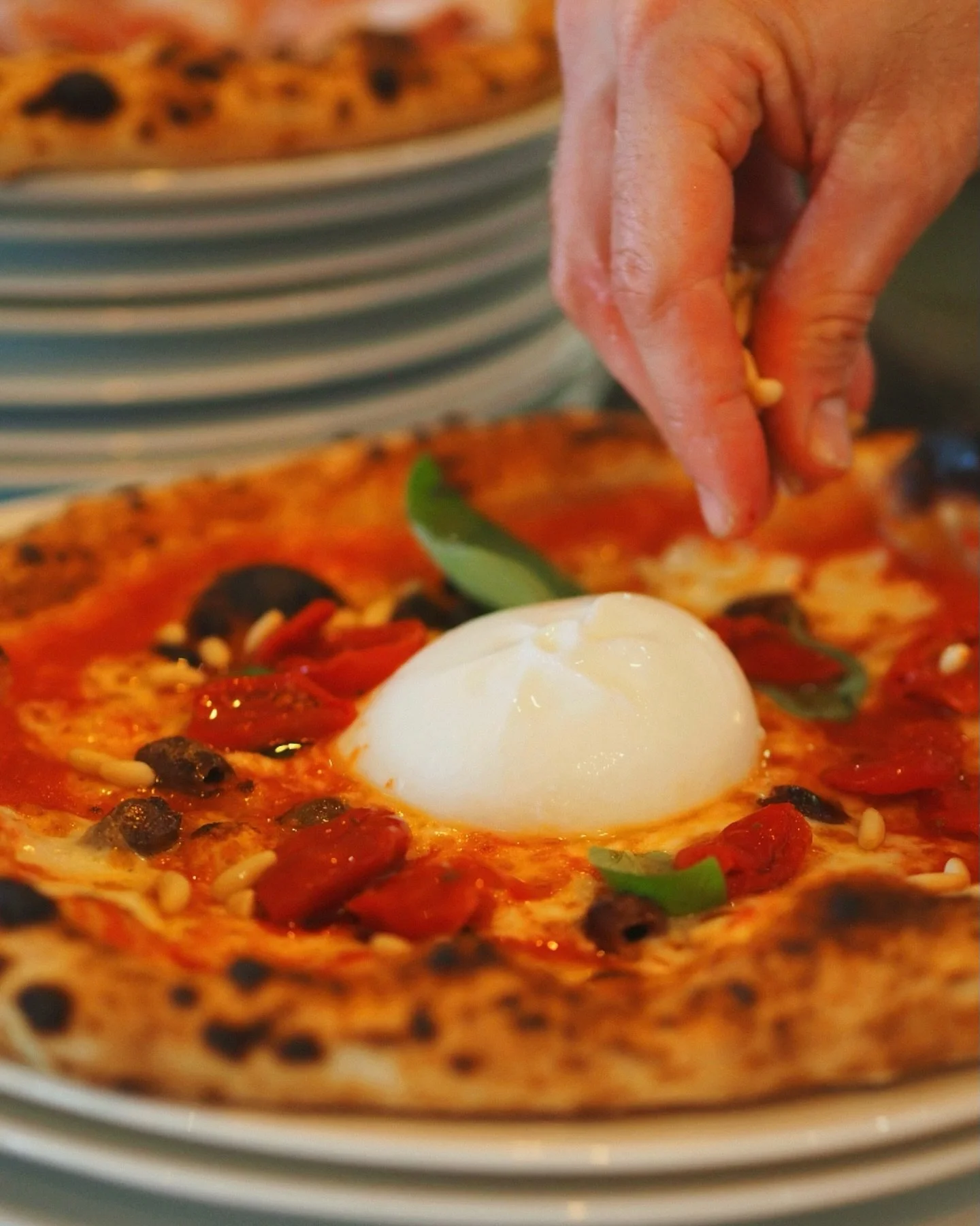 🍝 Buon appetito a pranzo ! 🍝

Du lundi au dimanche (sauf mardi et mercredi), Fratelli vous r&eacute;gale le midi avec de vraies saveurs italiennes 🇮🇹✨ 

Une pause d&eacute;jeuner gourmande entre pasta, risotto et autres d&eacute;lices faits maiso