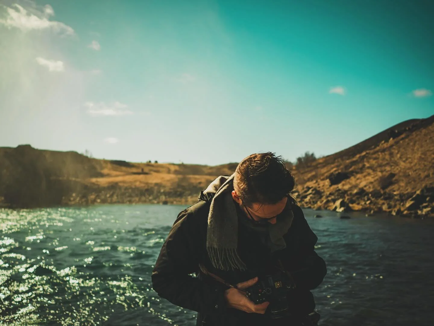 Gl&aelig;silegar myndir hj&aacute; syninum 📸 &THORN;a&eth; t&oacute;k hann ekki lengri t&iacute;ma a&eth; ver&eth;a m&eacute;r fremri. &Aacute;tti erfitt me&eth; a&eth; greina milli myndanna okkar. Stoltur af pabbak&uacute;t