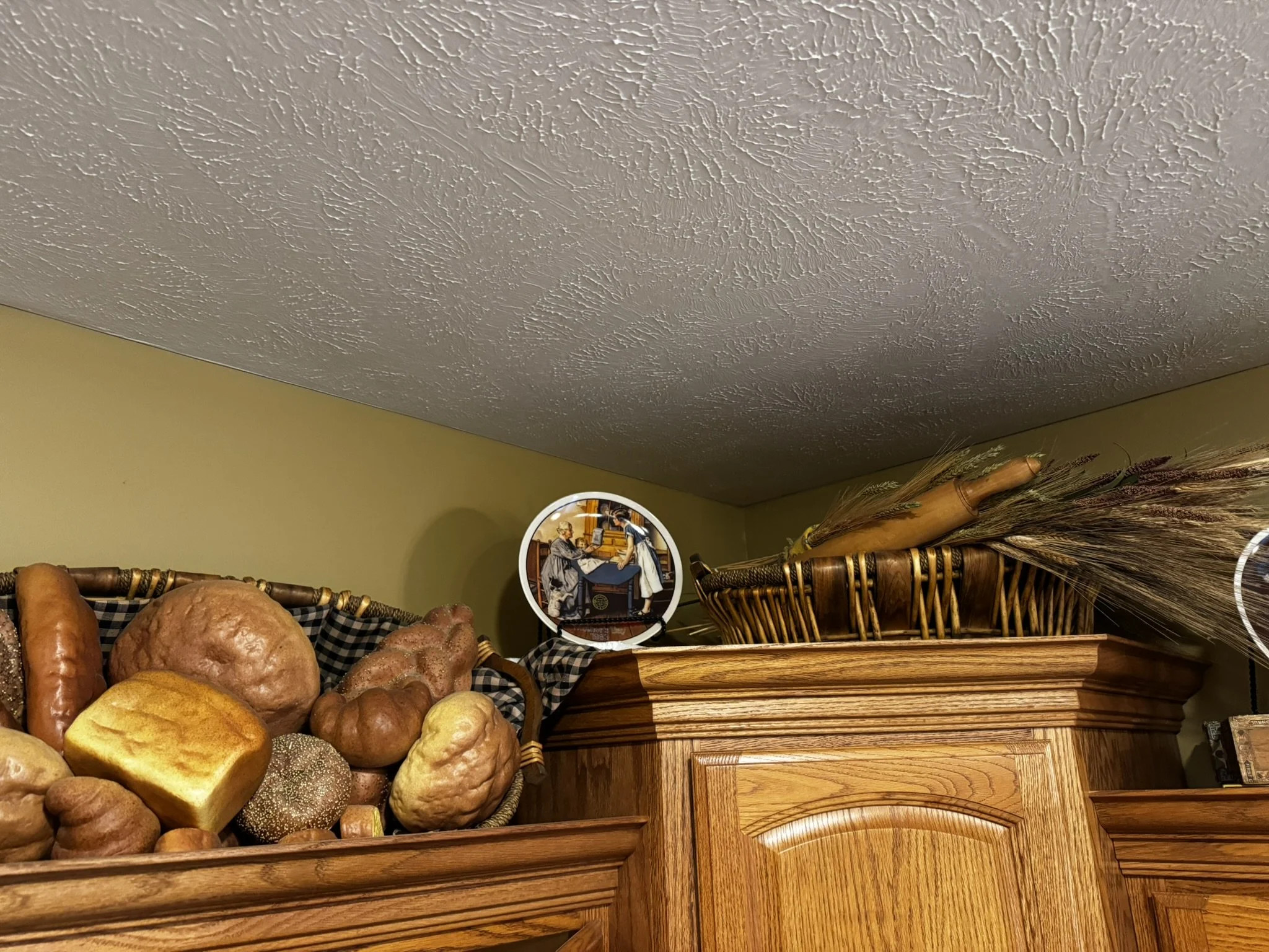 Bread baskets decor.jpg