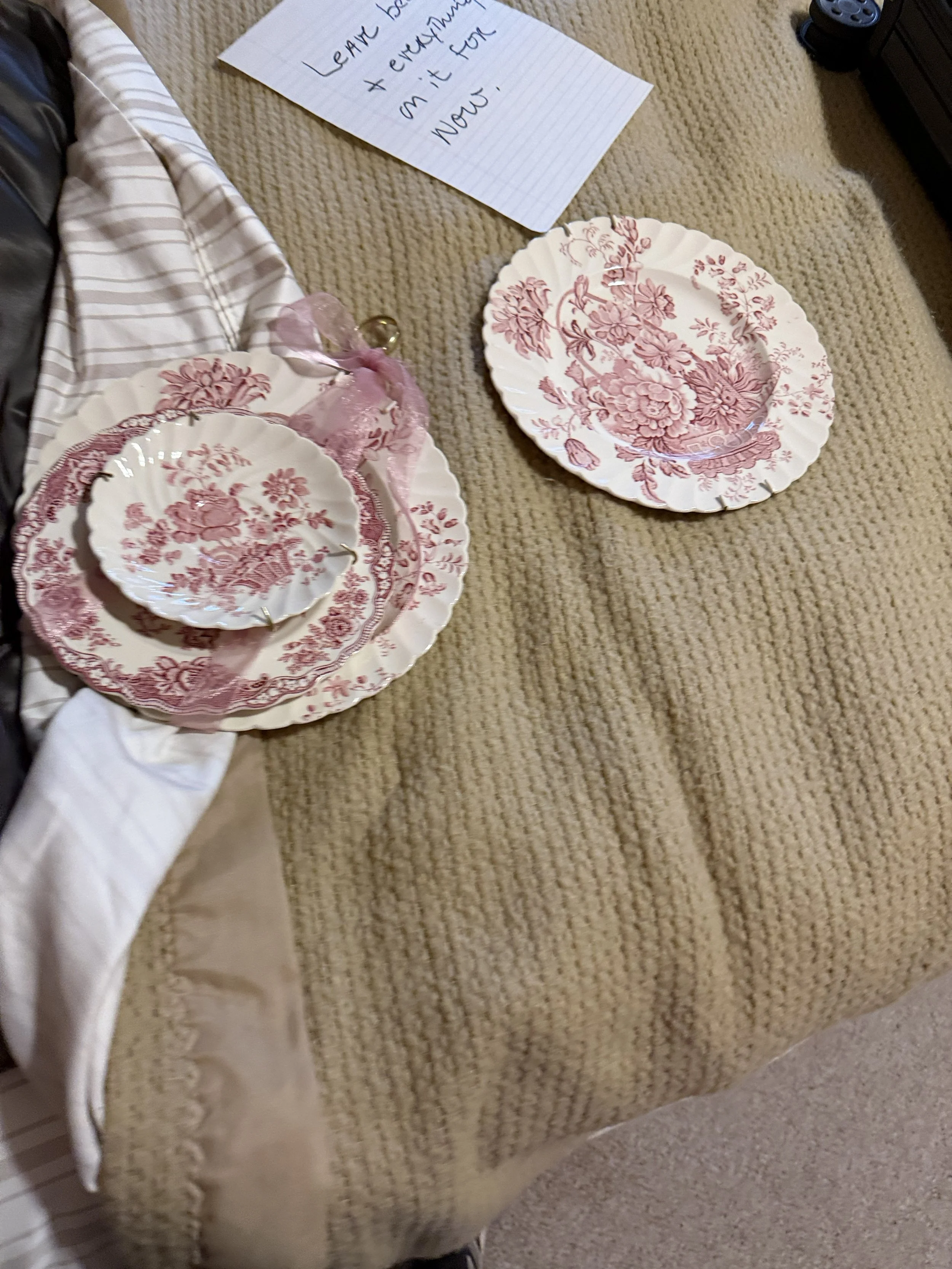 72 Pink Ceramic floral dishes b.jpg