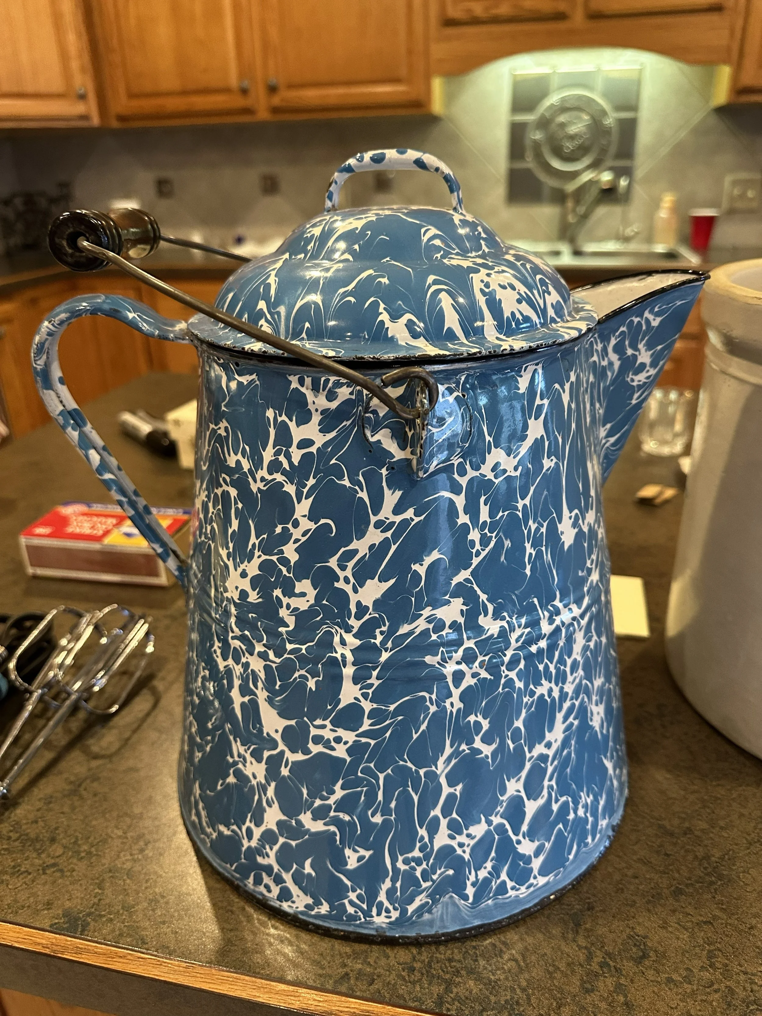 Blue White swirl lg enamel coffee pitcher.jpg