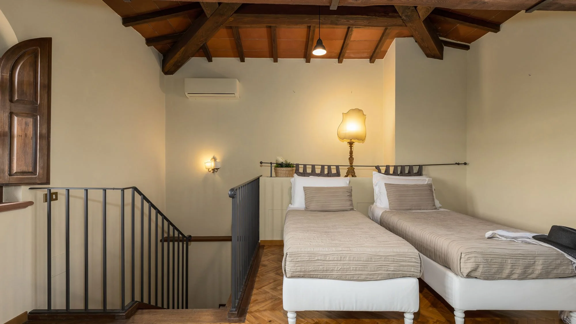 Bedroom 8: In the tower of Leopoldina Villa