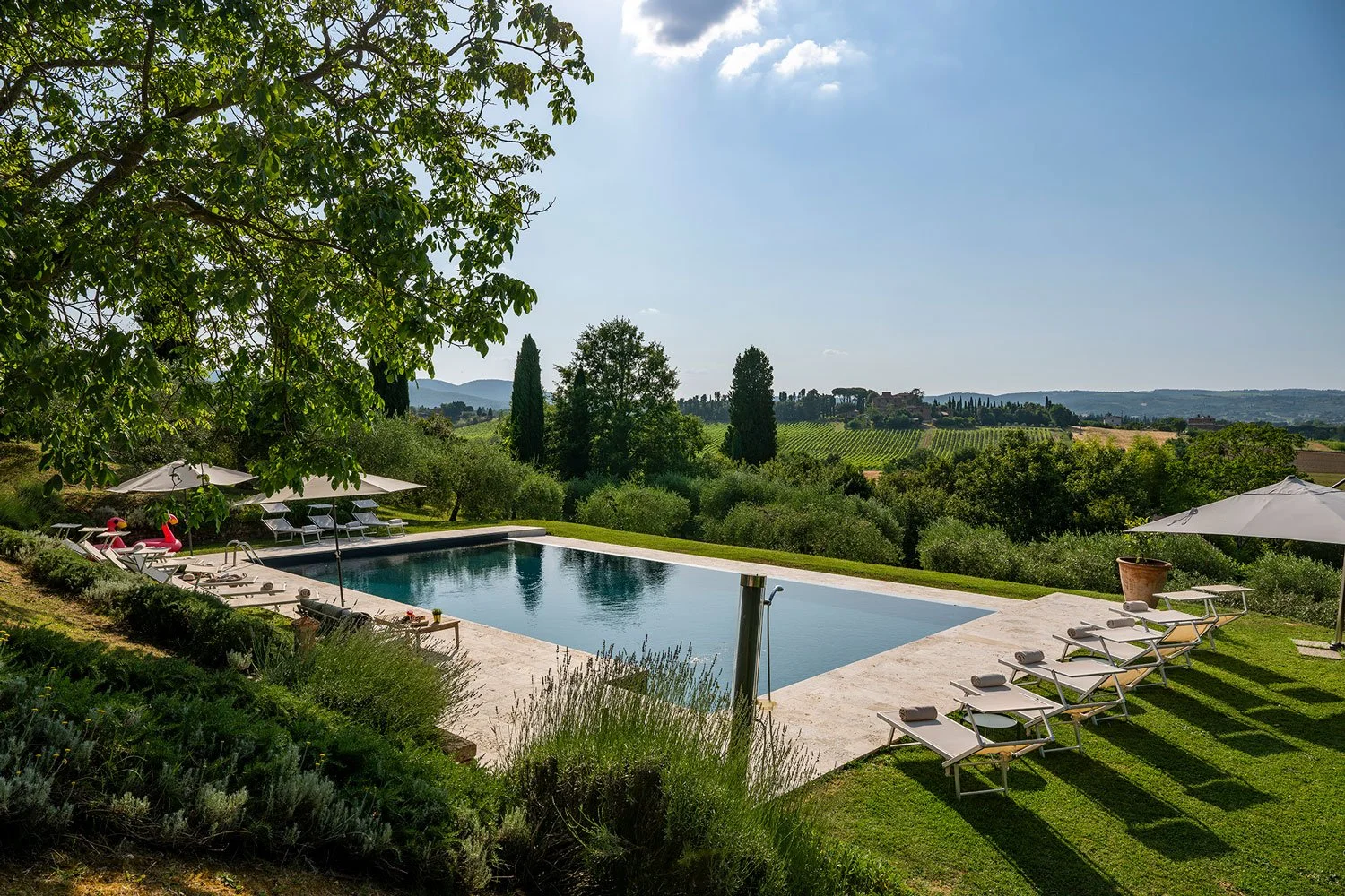 swimming pool in Villa Monarca Tuscany
