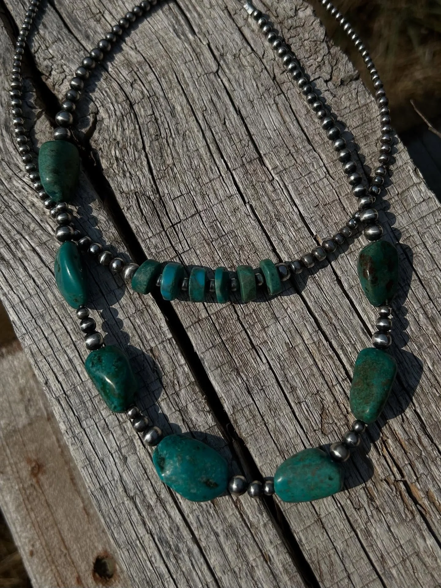 A couple of Sterling Silver Pearl strands with vintage turquoise beads 💙🩵💚

 ✨Items posted today will be available at the Rebel Junk Honky Tonk at the CDA Fairgrounds Sep 26th-28th✨
#silversmith #turquoisejewelry #turquoise #kingman #handmade