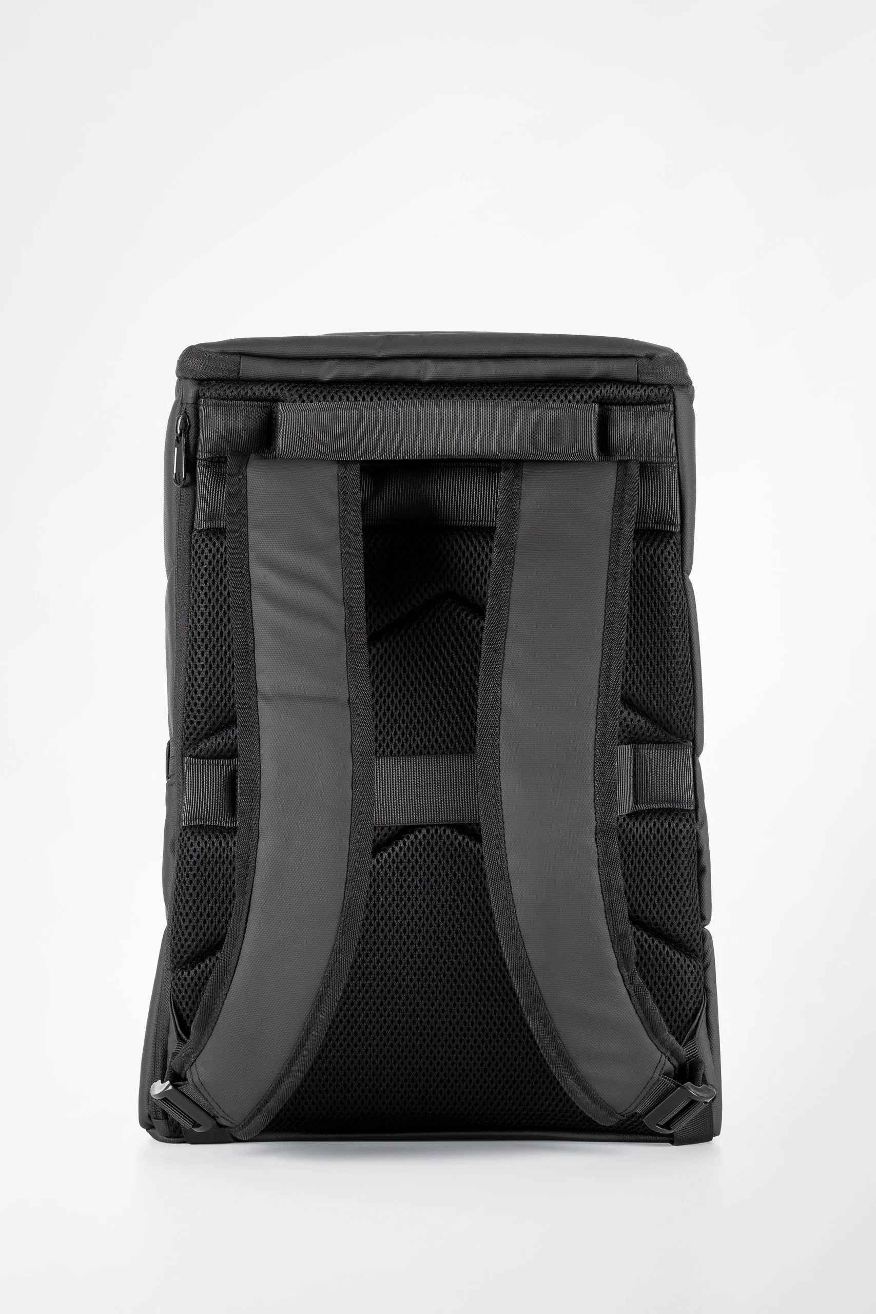 4894526099640_Des_3_Ferrelli_Urban_Back.jpg
