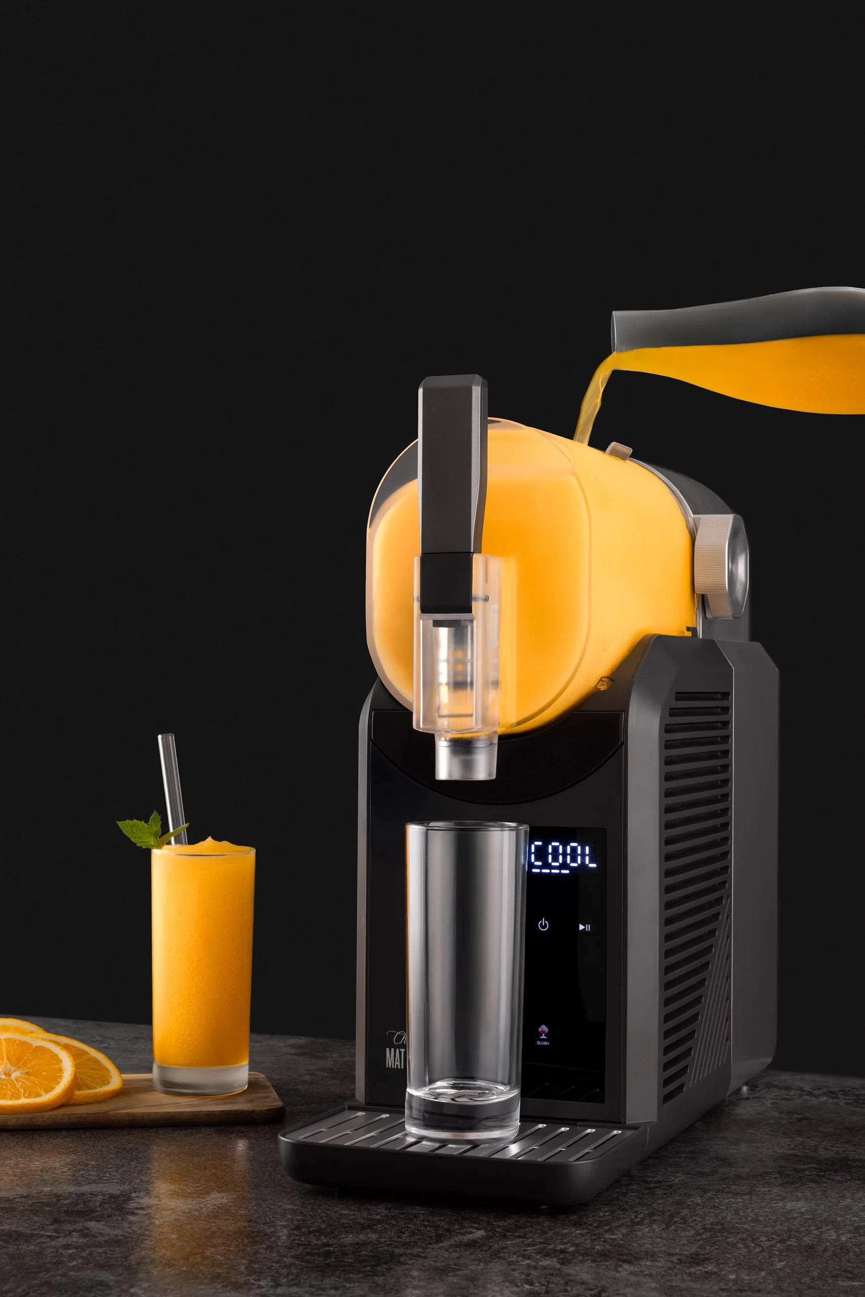 4894526099244_Des_5_Chef_Matteo_Slush Making.jpg