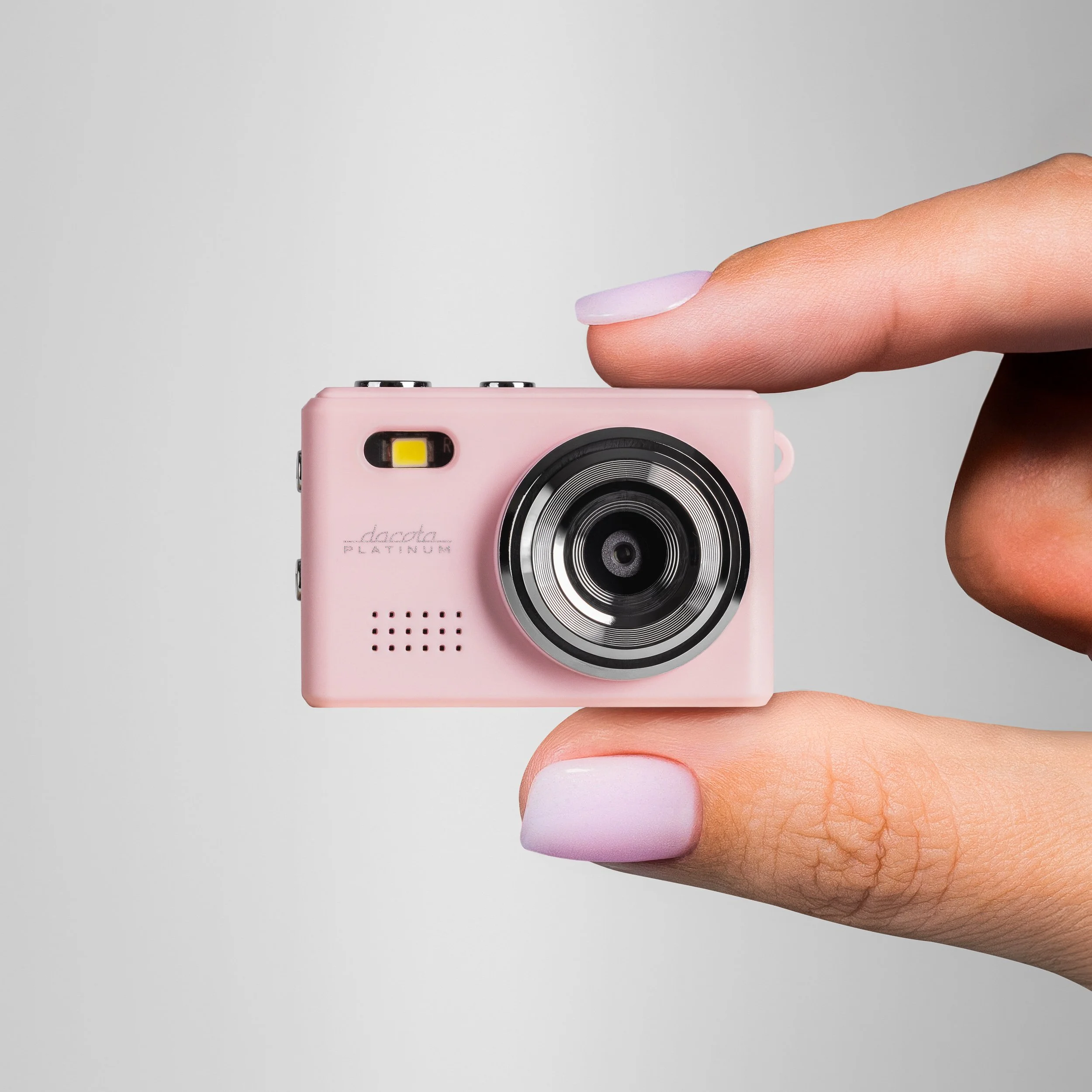 4894526103804_des_1_Dacota_Platinum_Mini_Camera.jpg