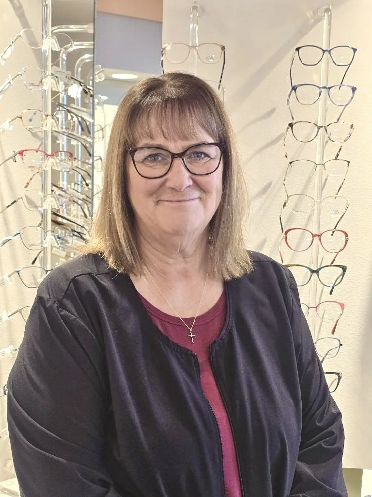 Kellie Douvia – Optometric Assistant
