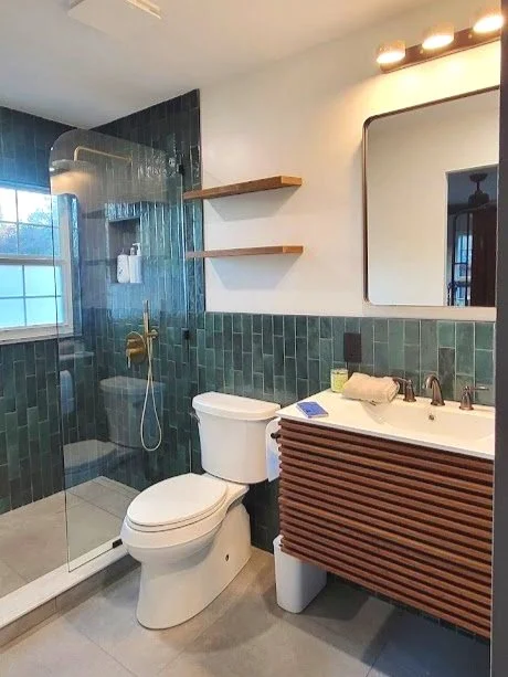 Bathroom1.jpg