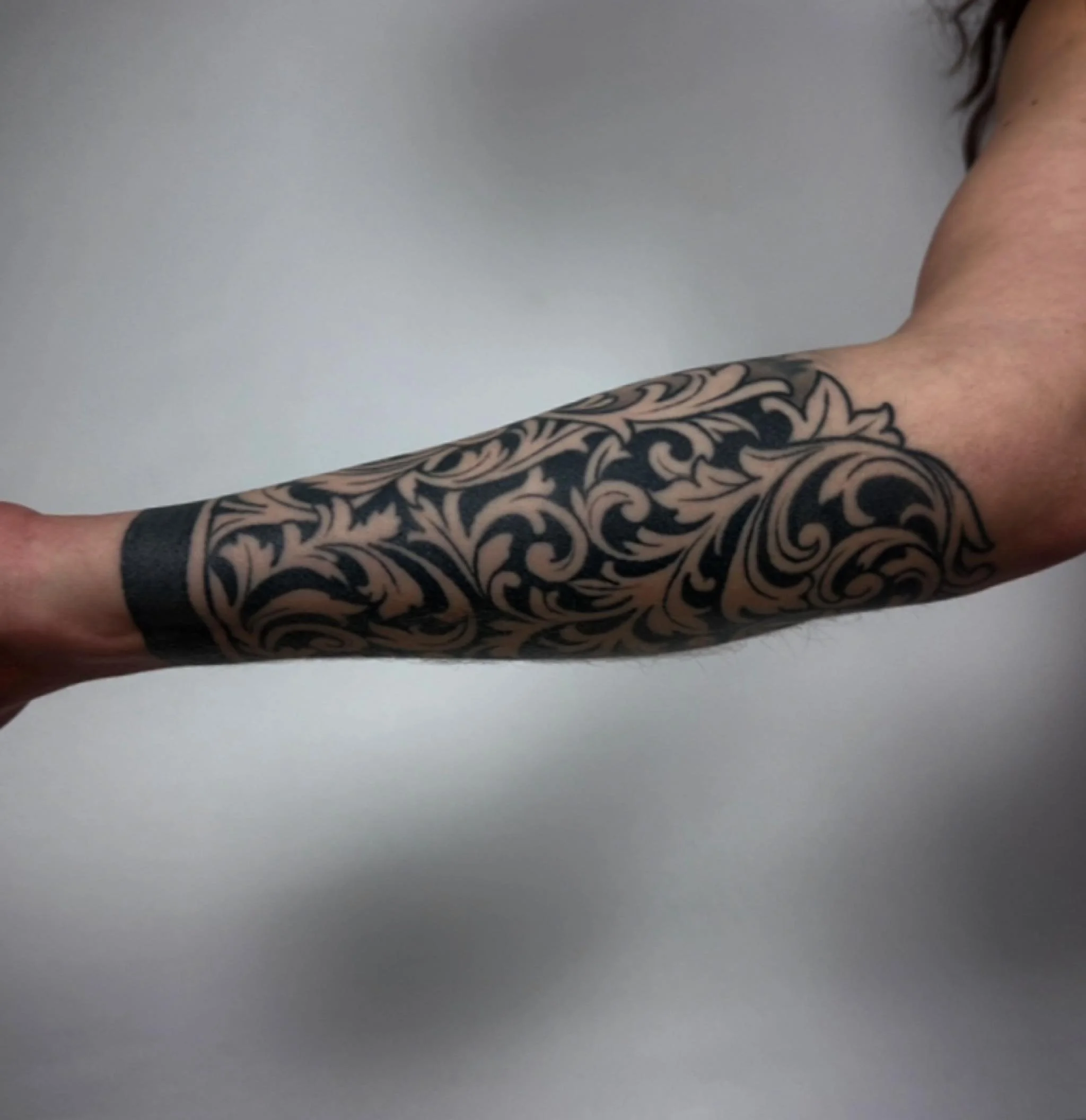 Several months healed on a rad gal. Love drawing filigree 🖤