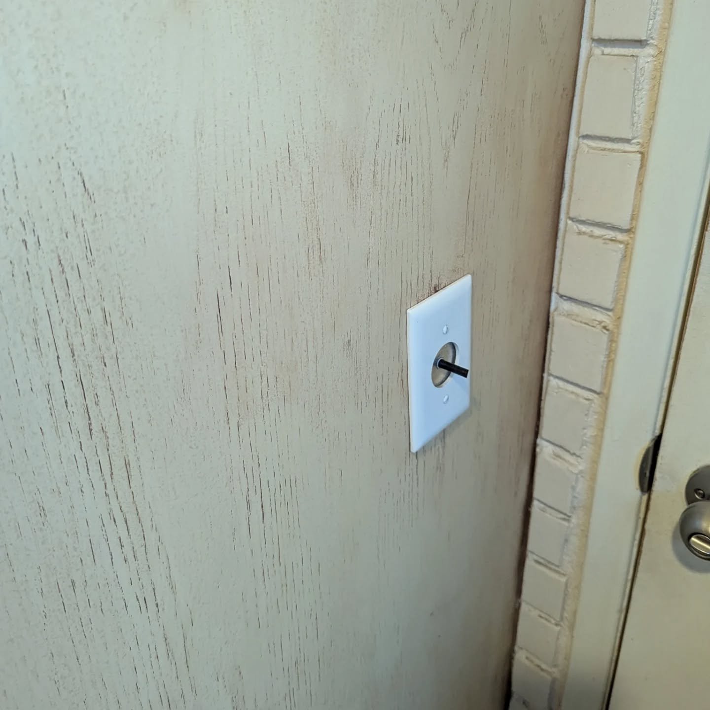 Out with the old, in with the click. Swapping out tired switches for a fresh finish 💡🔧 #GribCon #HandymanServices